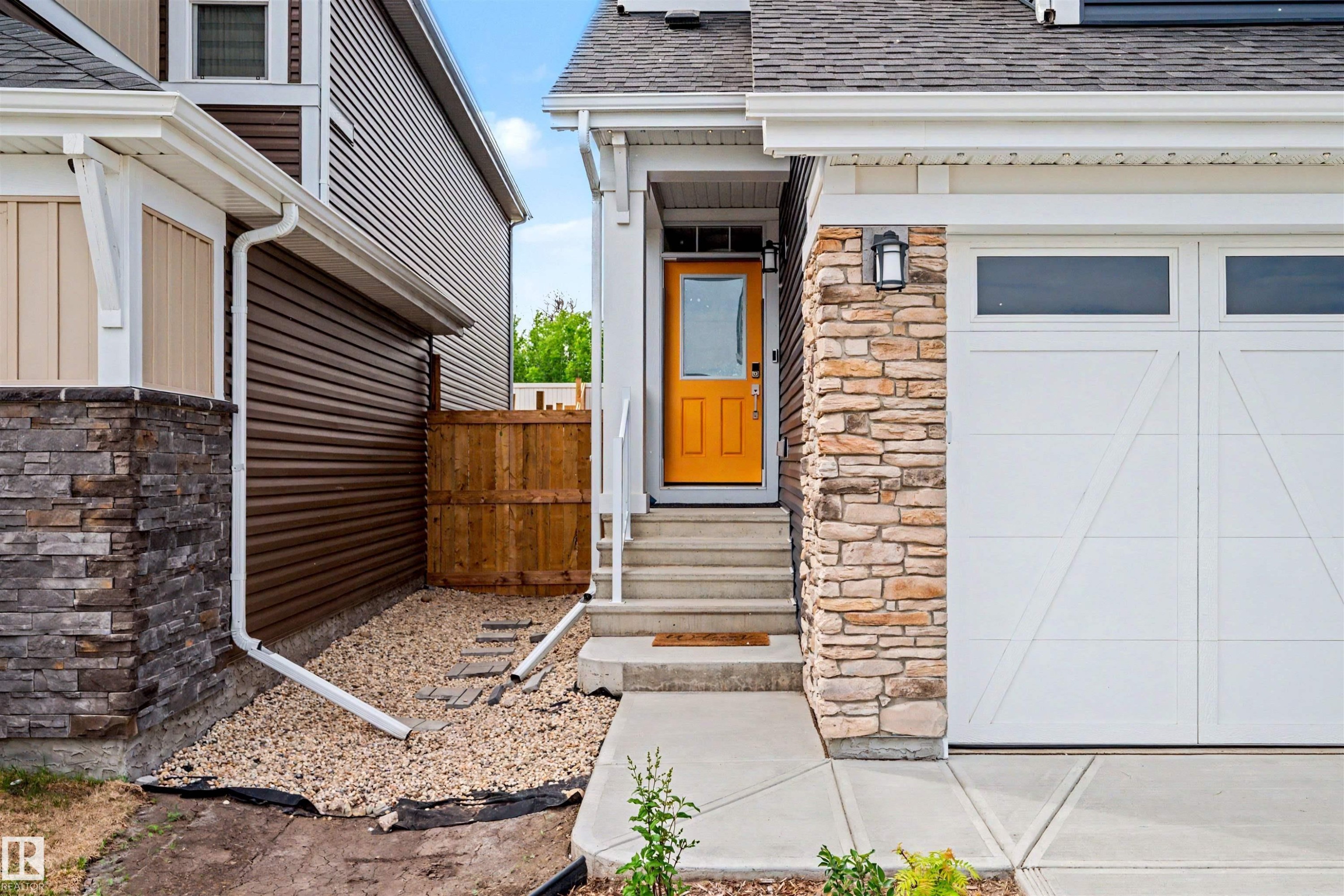 155 Stonehouse Way, Leduc, AB - Outdoor