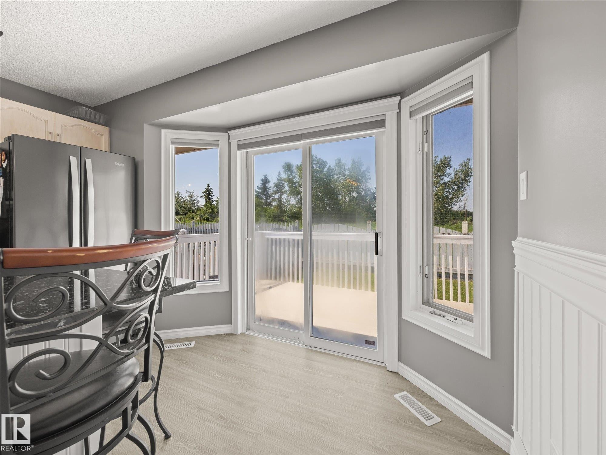 5552 190A Street Nw, Edmonton, AB - Indoor