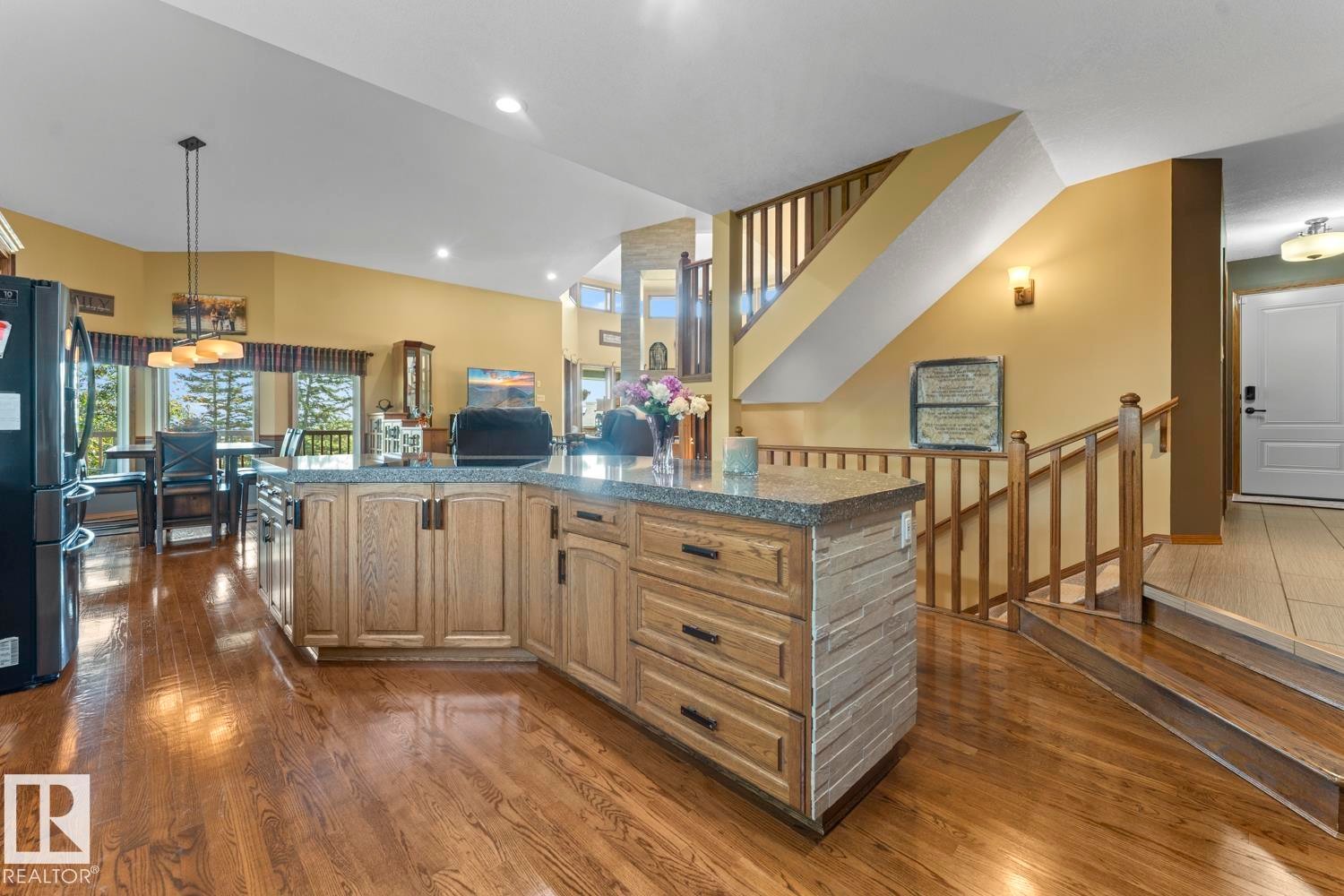 2700 Beach Avenue, Cold Lake, AB - Indoor