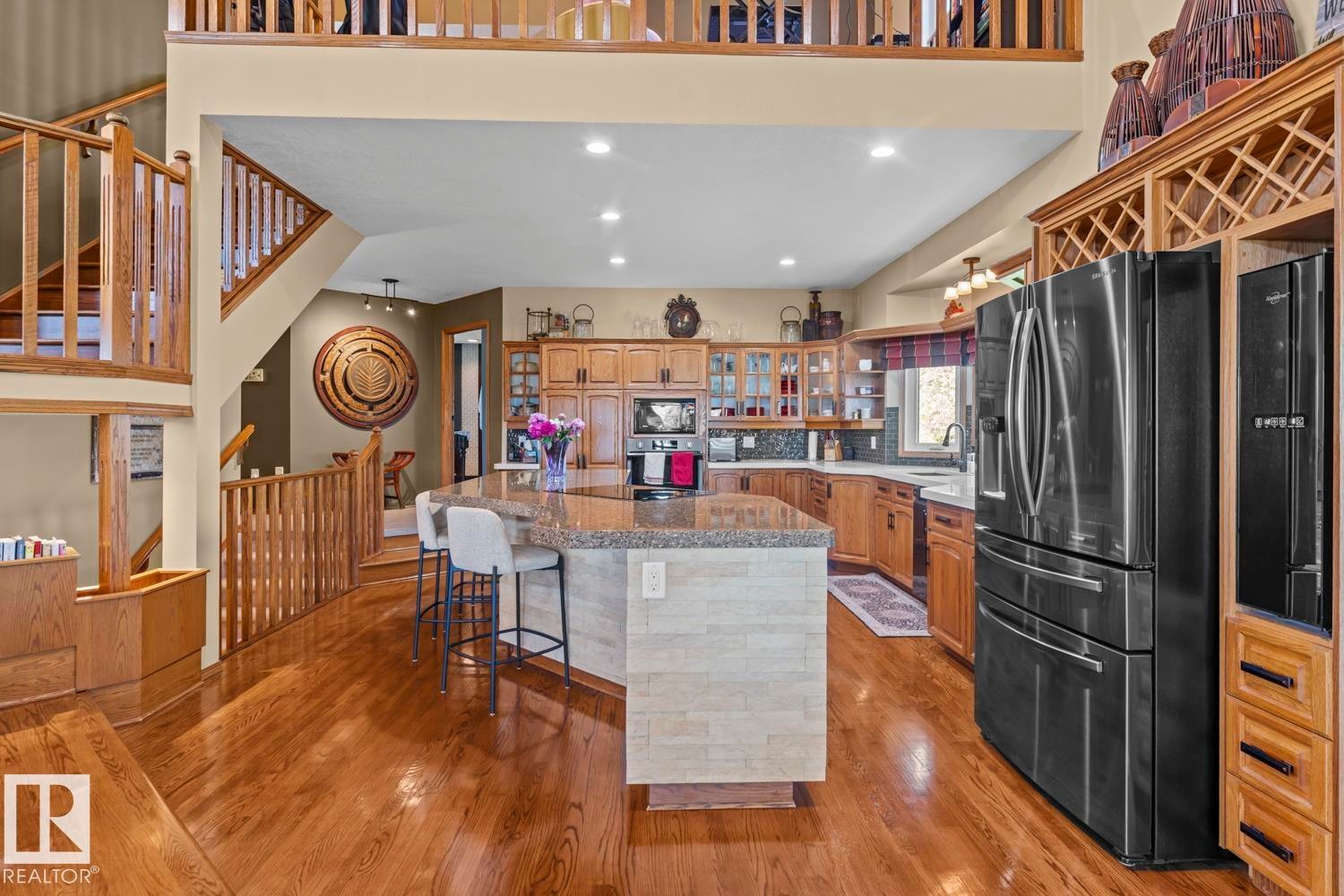 2700 Beach Avenue, Cold Lake, AB - Indoor Photo Showing Kitchen