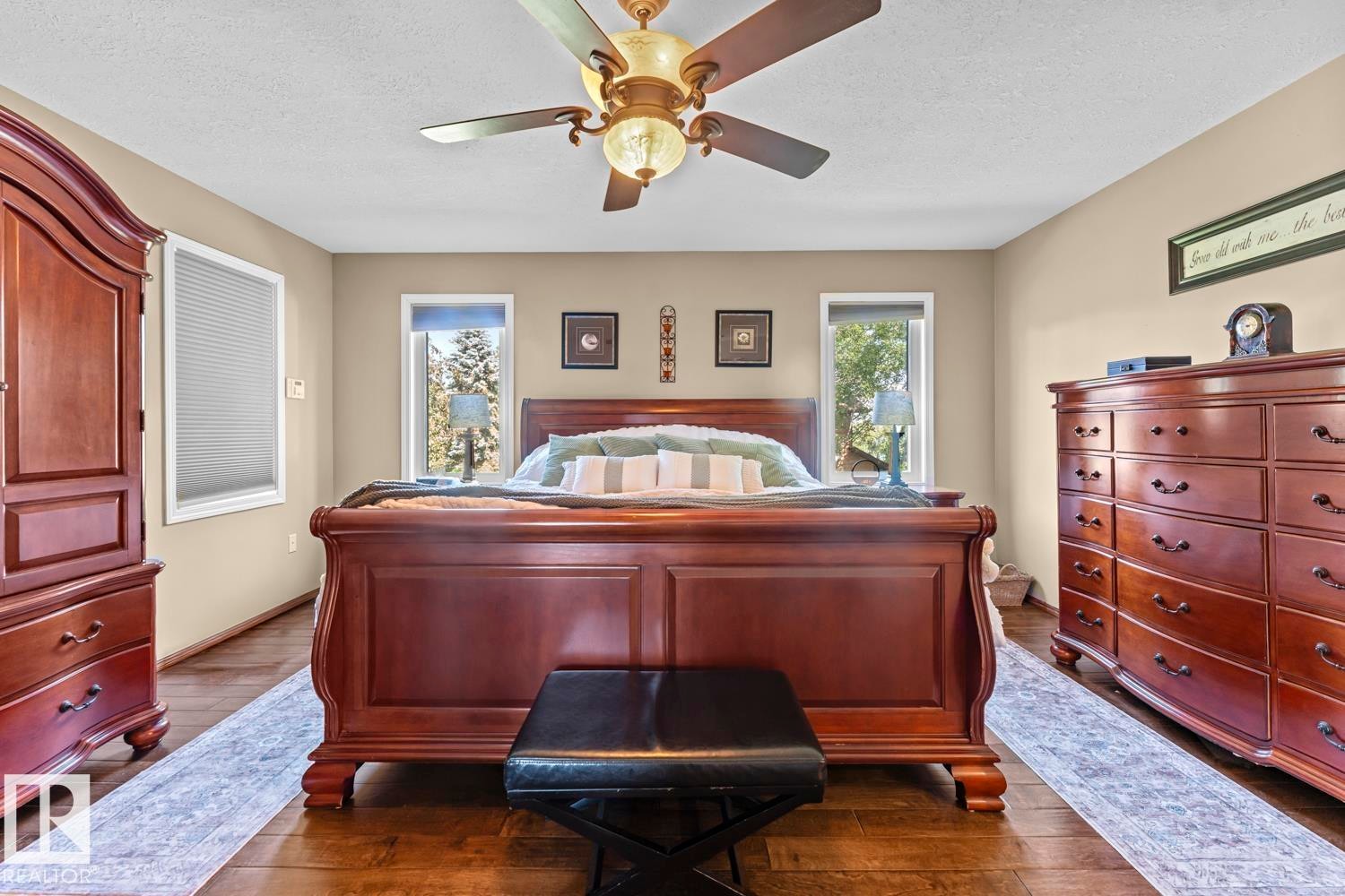 2700 Beach Avenue, Cold Lake, AB - Indoor Photo Showing Bedroom