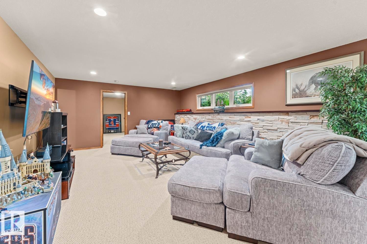 2700 Beach Avenue, Cold Lake, AB - Indoor