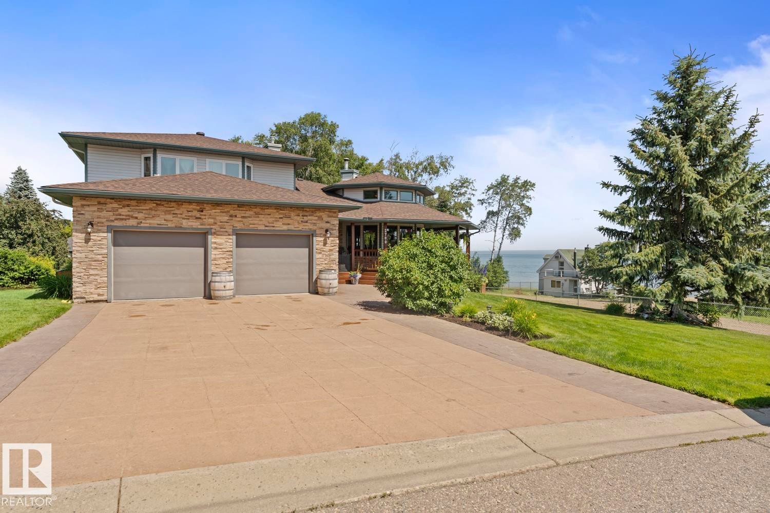 2700 Beach Avenue, Cold Lake, AB - Outdoor