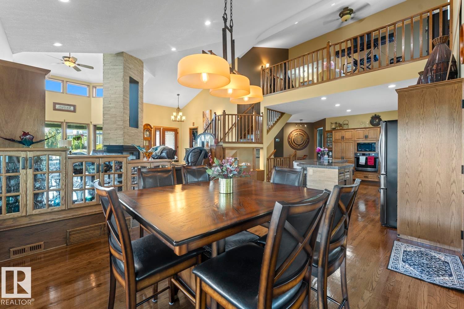 2700 Beach Avenue, Cold Lake, AB - Indoor Photo Showing Dining Room