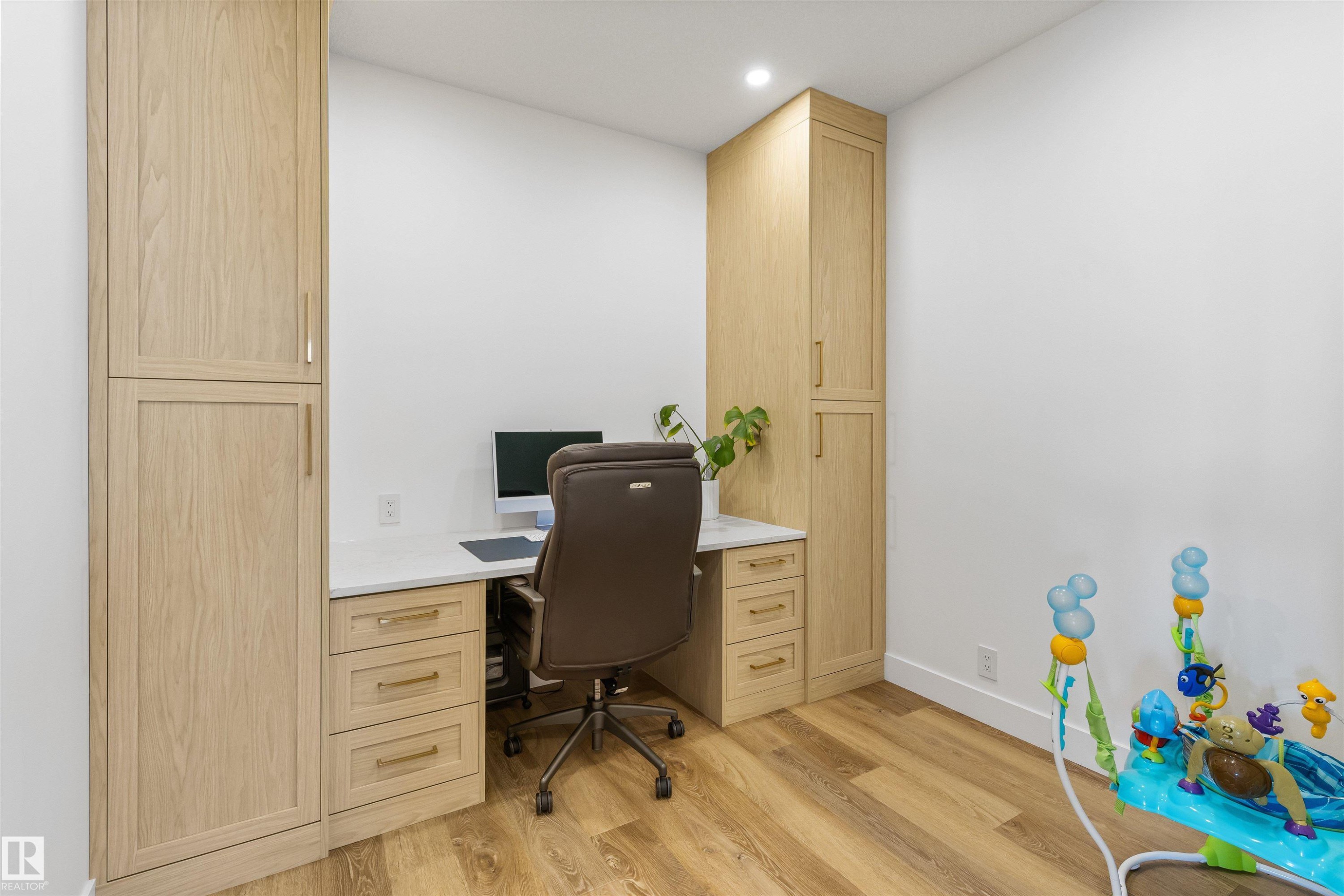 6 Harrow Close, Ardrossan, AB - Indoor Photo Showing Other Room