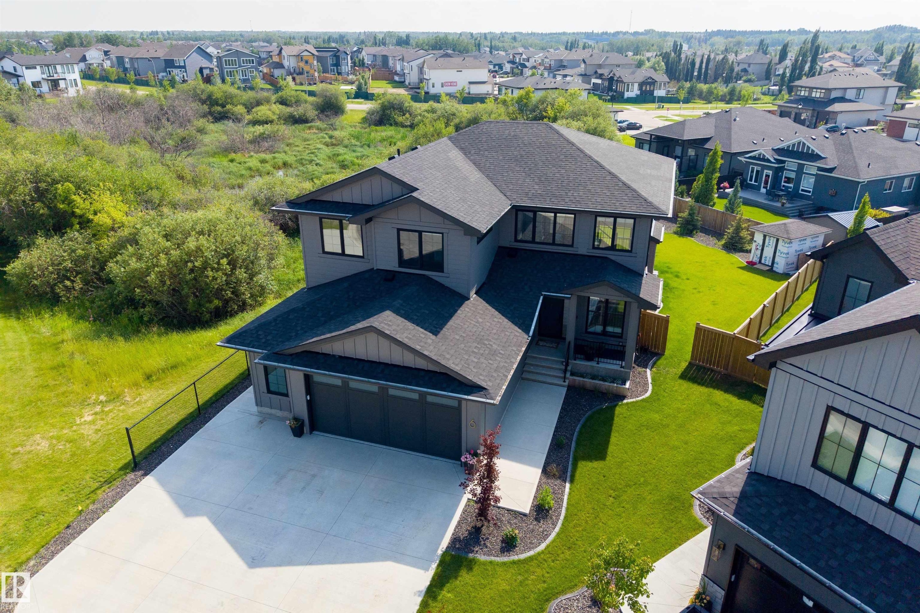6 Harrow Close, Ardrossan, AB - Outdoor