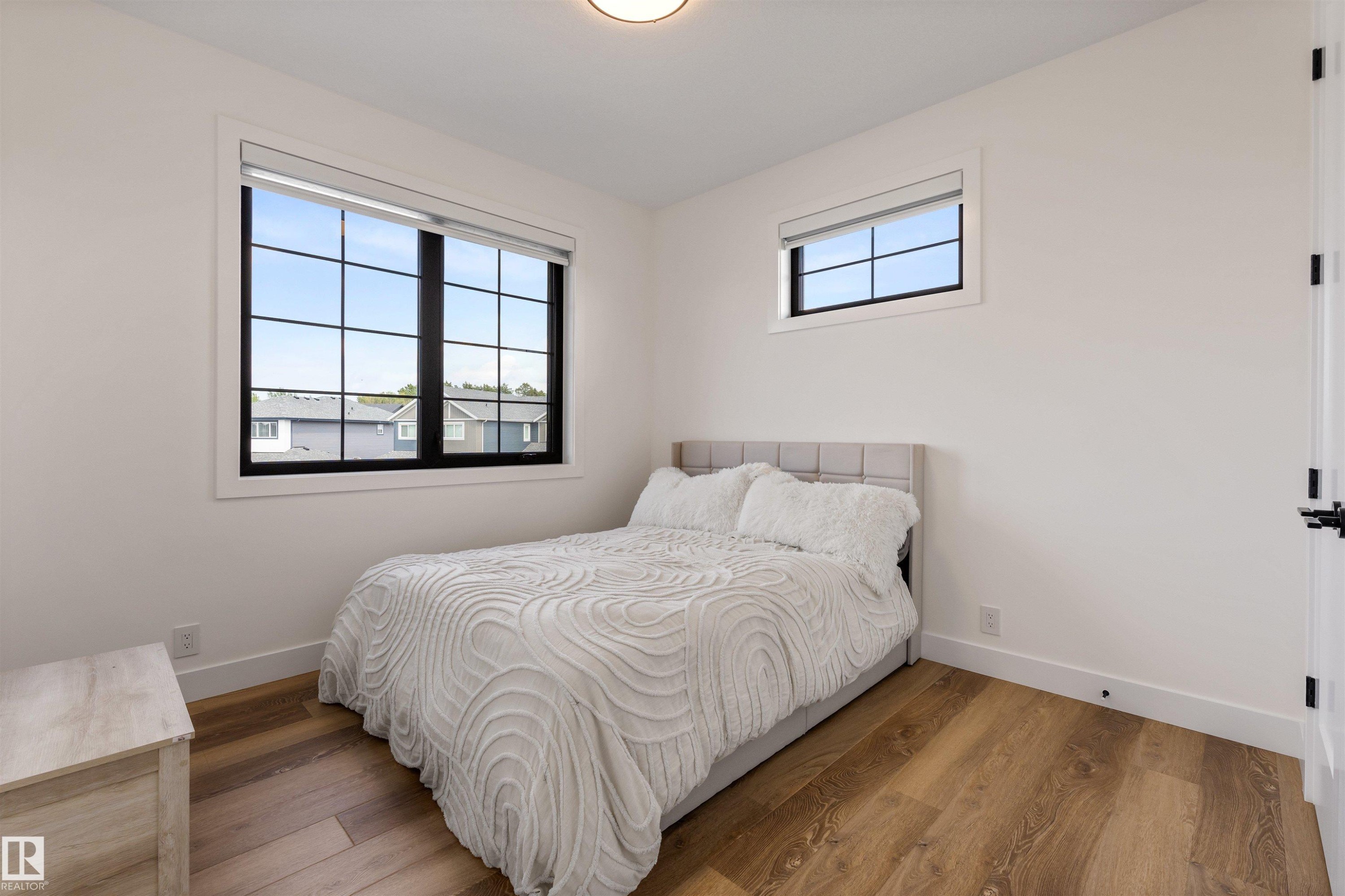 6 Harrow Close, Ardrossan, AB - Indoor Photo Showing Bedroom