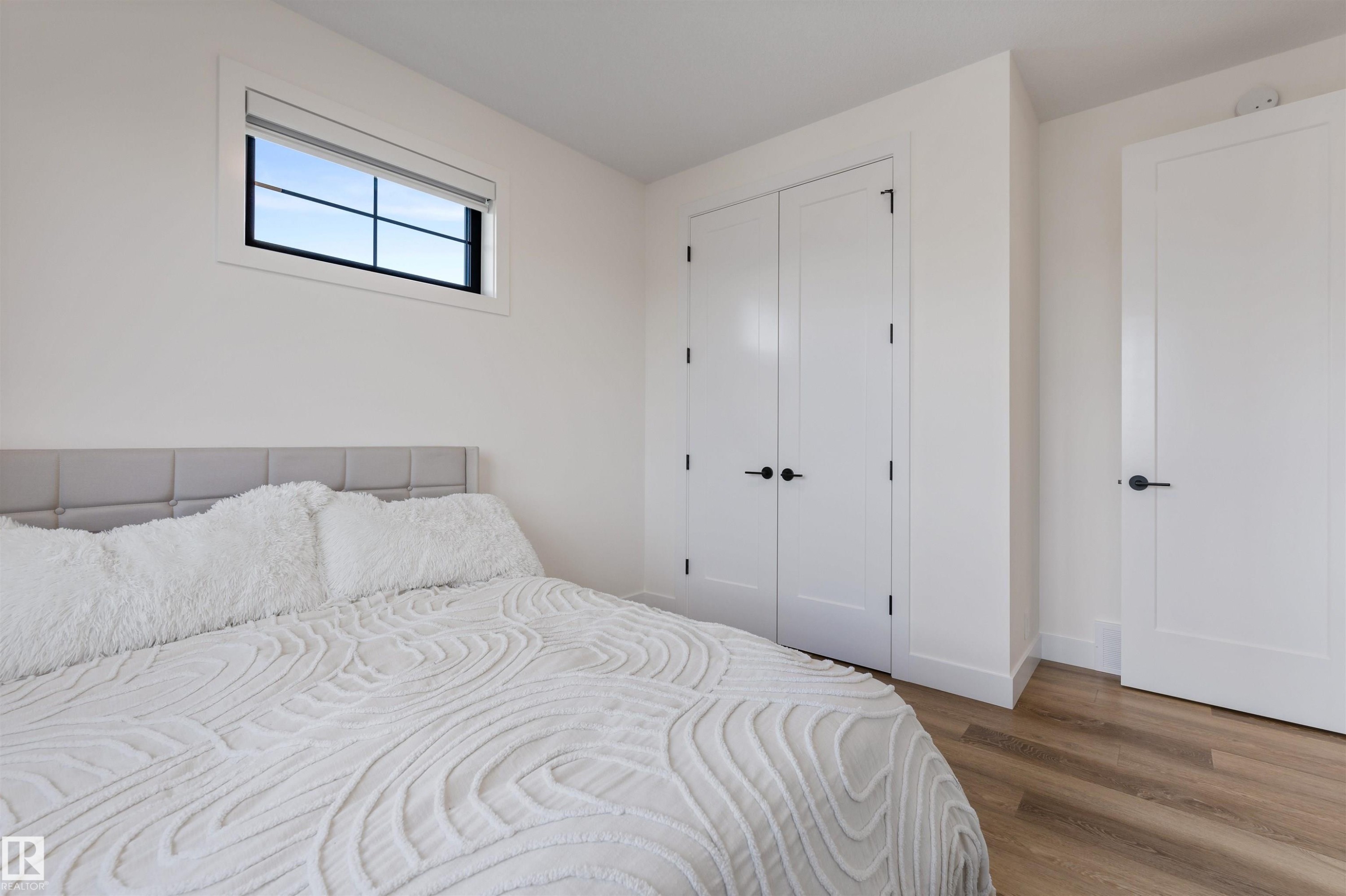 6 Harrow Close, Ardrossan, AB - Indoor Photo Showing Bedroom