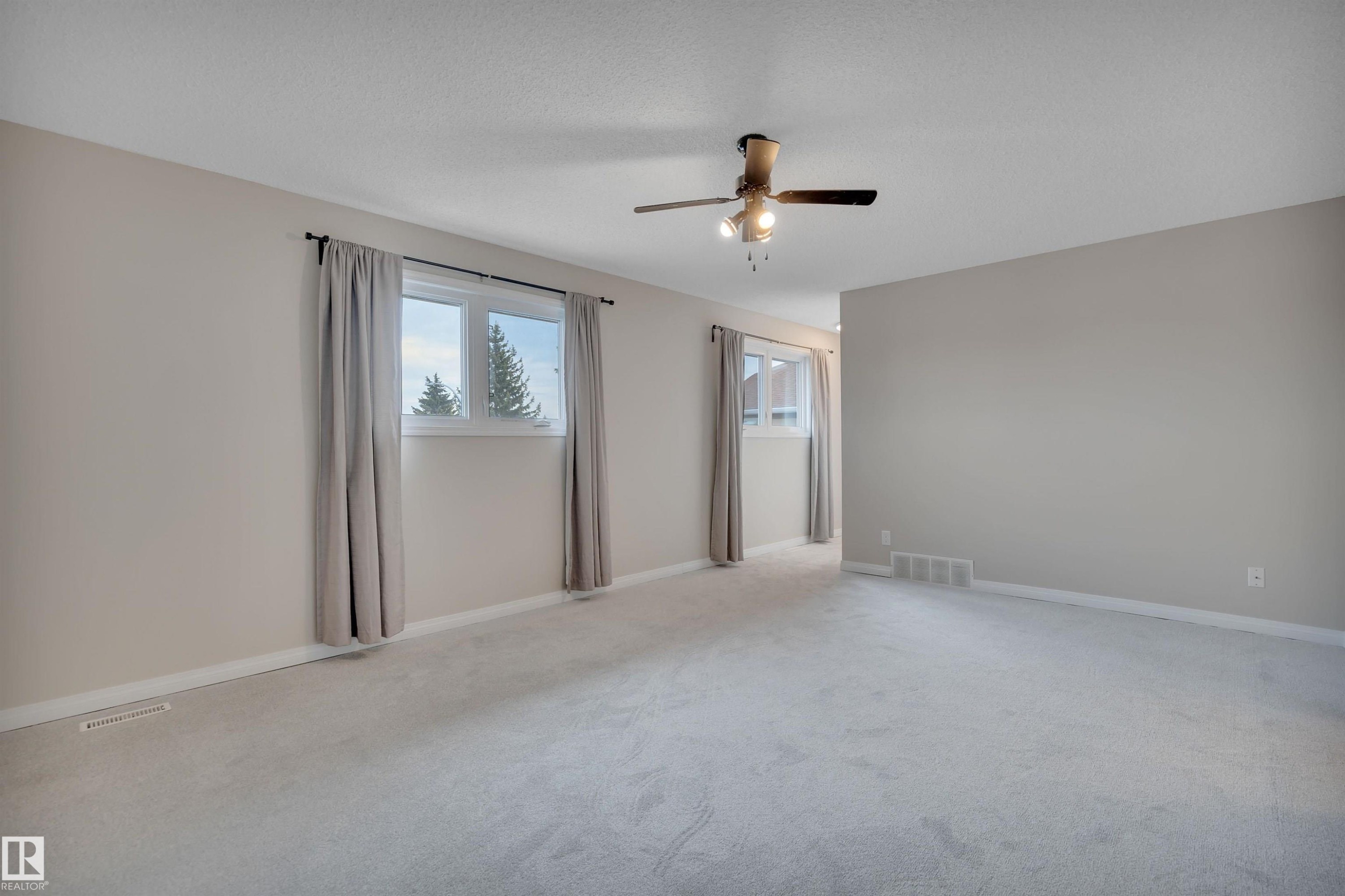 2412 112A Street, Edmonton, AB - Indoor Photo Showing Other Room