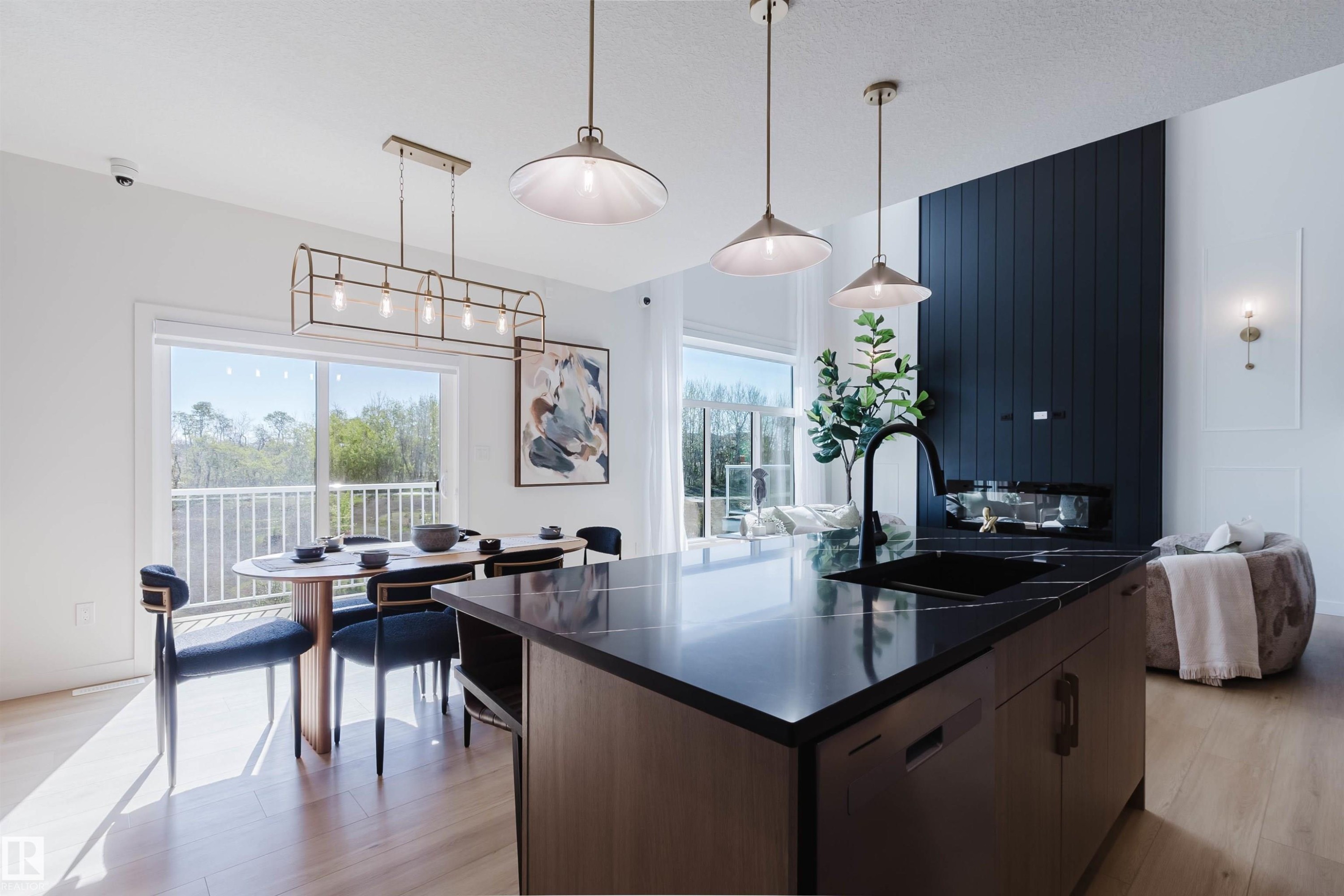 710 Elderberry Close Nw, Edmonton, AB - Indoor