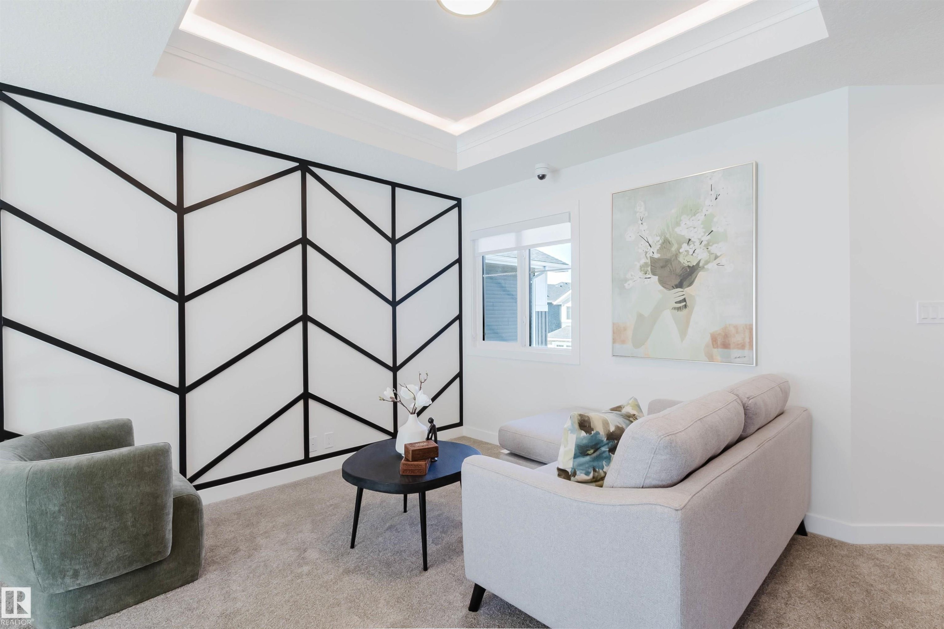 710 Elderberry Close Nw, Edmonton, AB - Indoor Photo Showing Other Room