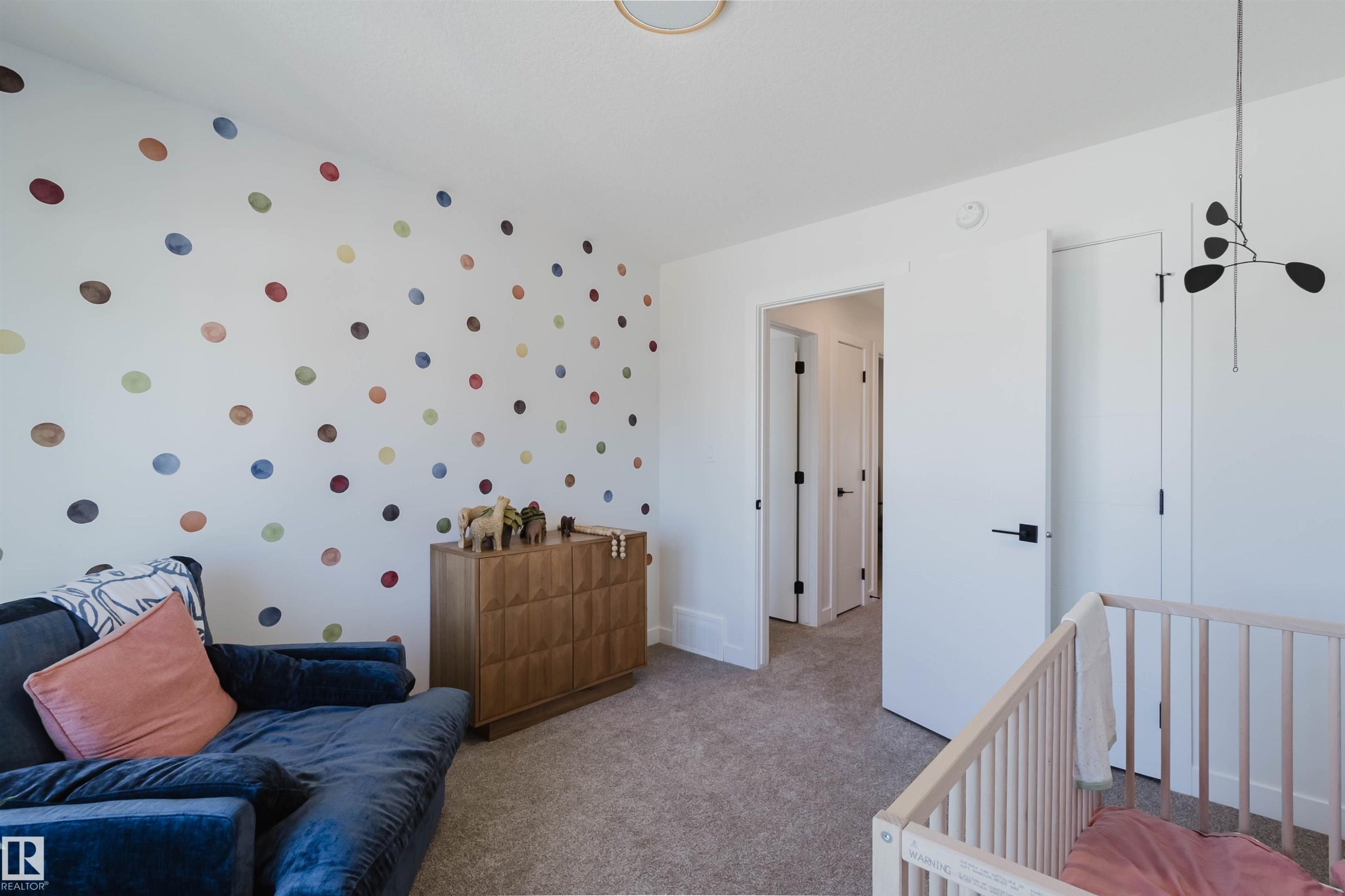 710 Elderberry Close Nw, Edmonton, AB - Indoor