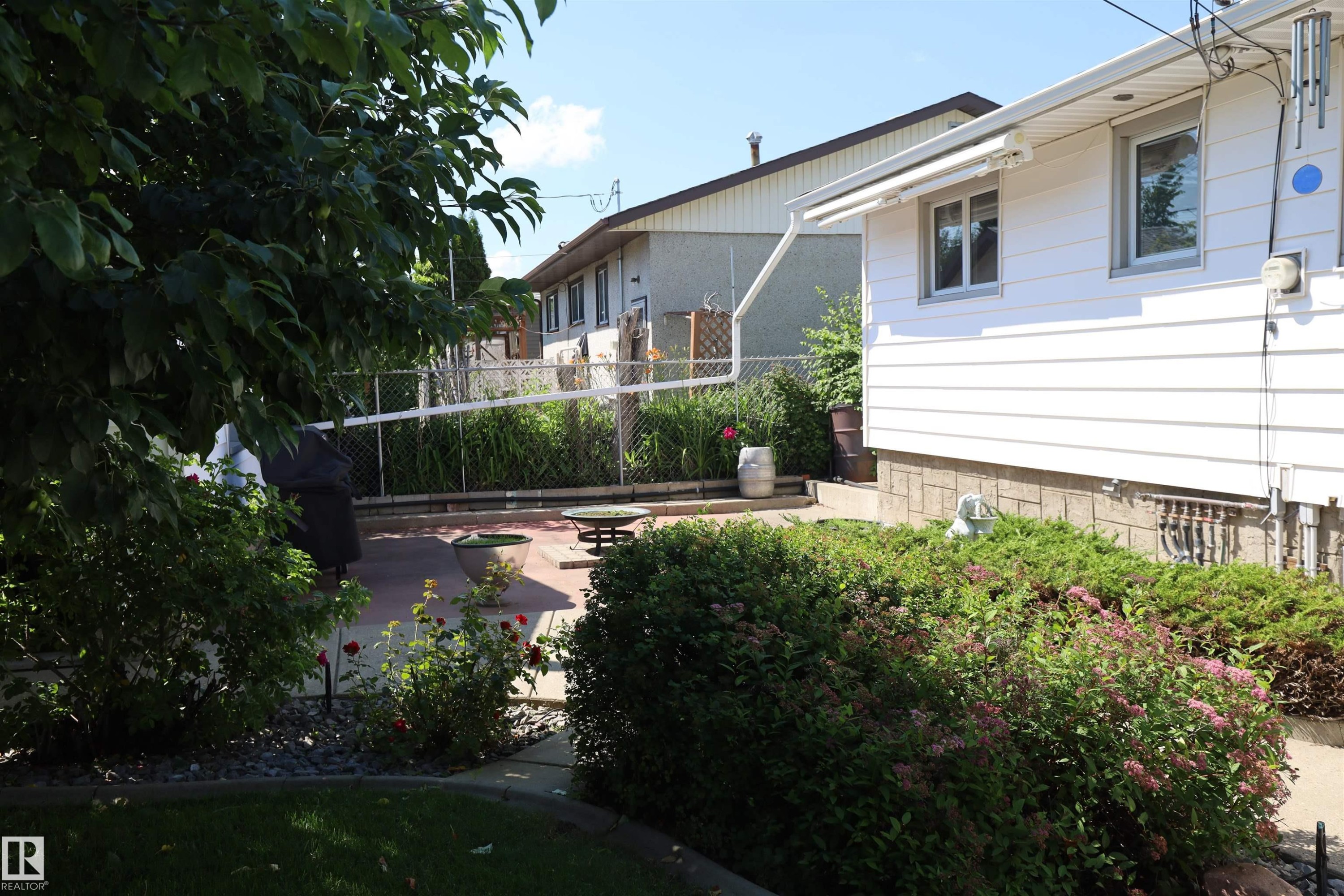 10715 132 Avenue Nw, Edmonton, AB - Outdoor