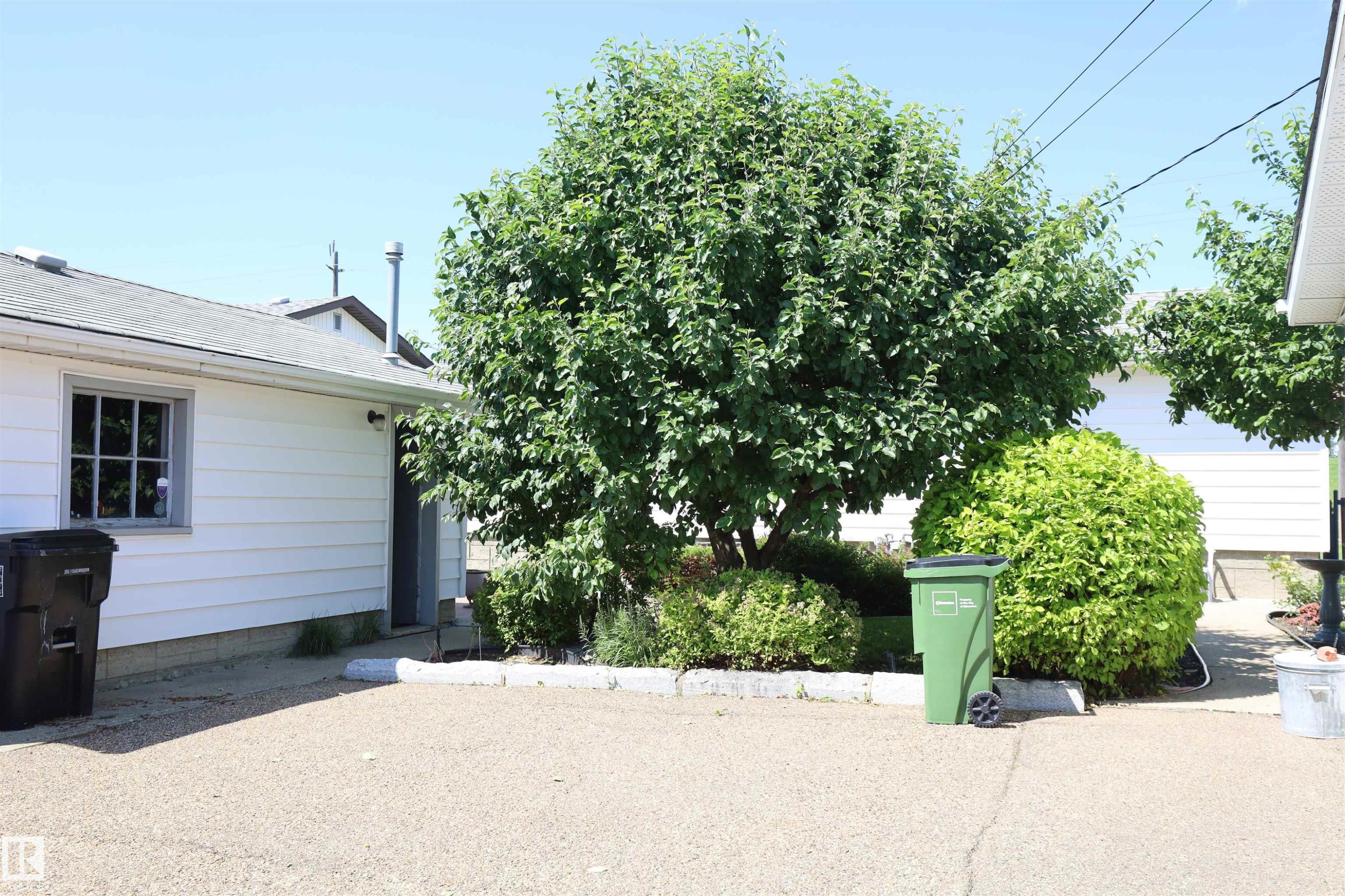 10715 132 Avenue Nw, Edmonton, AB - Outdoor With Exterior