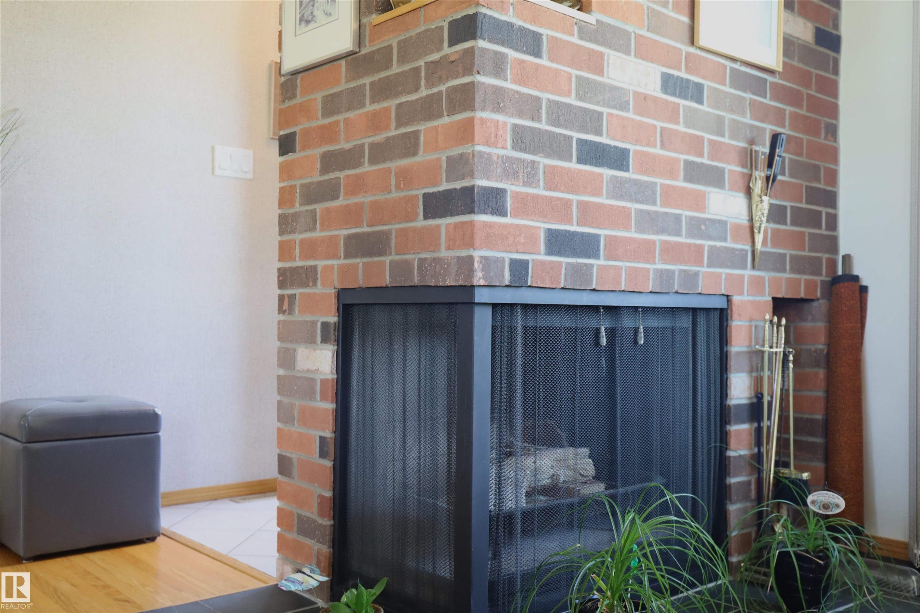 10715 132 Avenue Nw, Edmonton, AB - Indoor Photo Showing Other Room