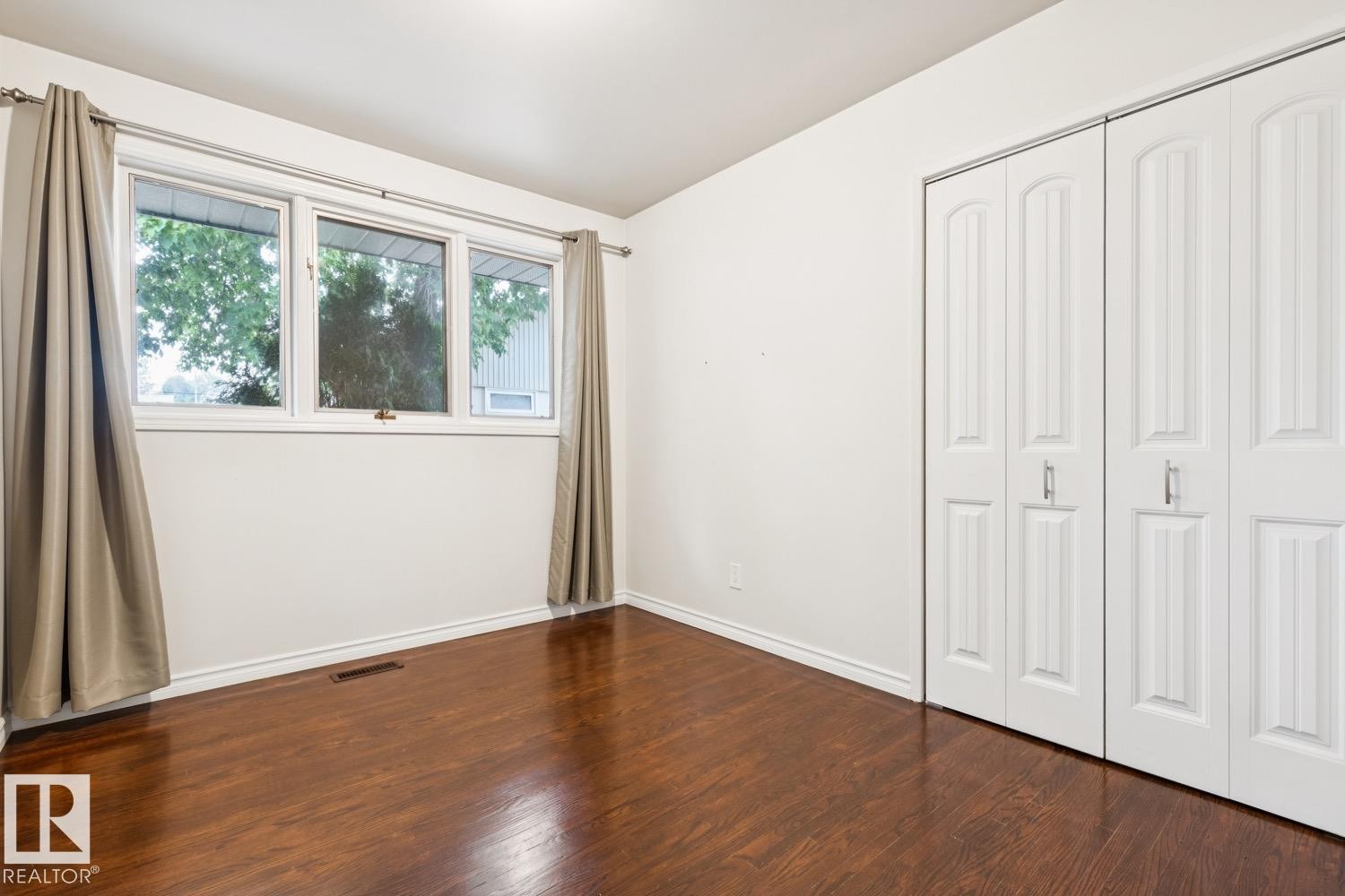 8709 164A Street Nw, Edmonton, AB