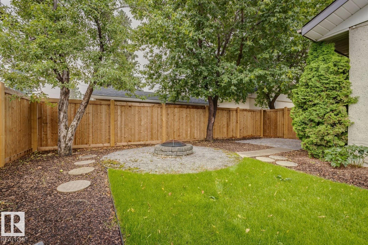 8709 164A Street Nw, Edmonton, AB