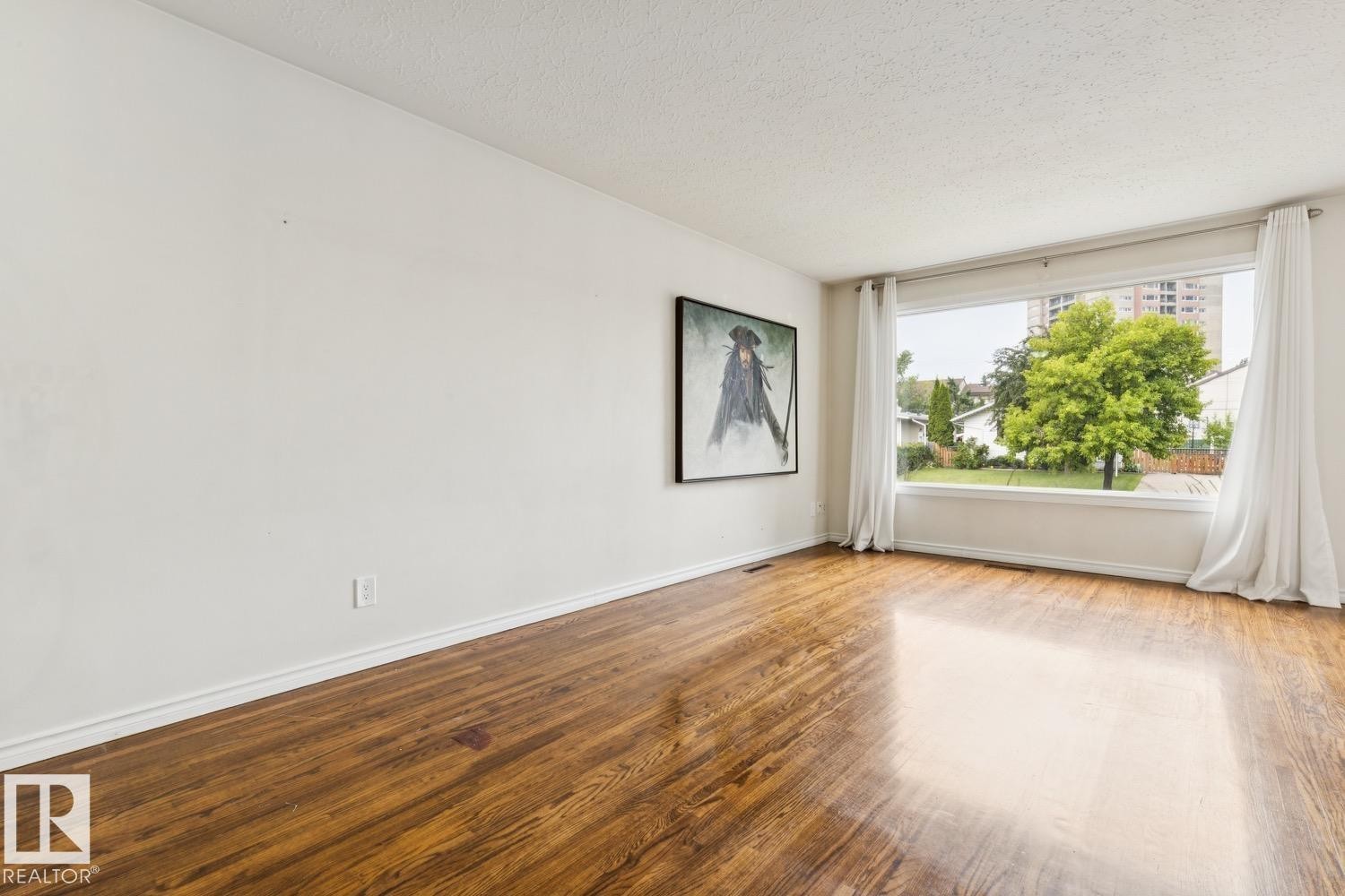 8709 164A Street Nw, Edmonton, AB
