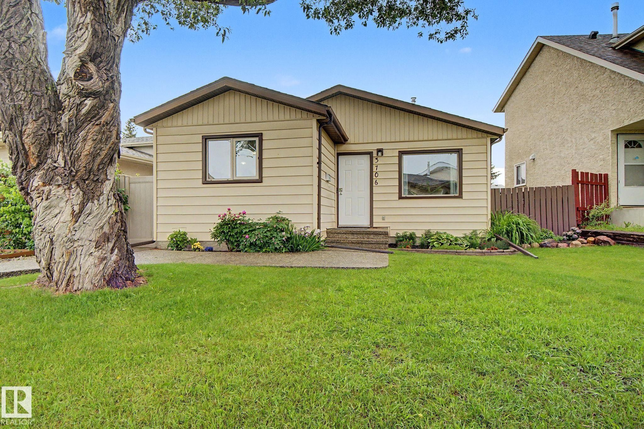 3706 41 Avenue Nw, Edmonton, AB - Outdoor