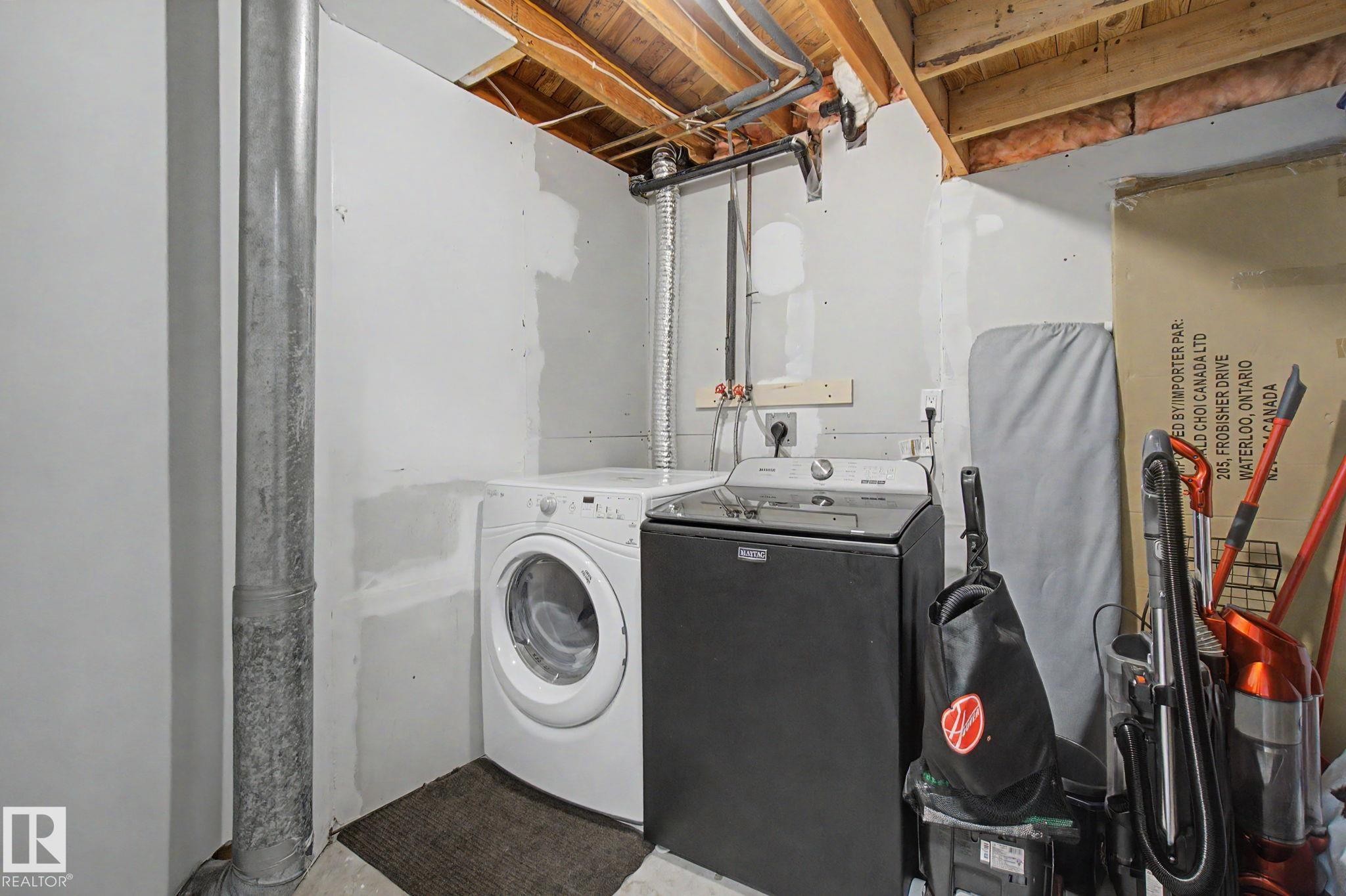 3706 41 Avenue Nw, Edmonton, AB - Indoor Photo Showing Laundry Room