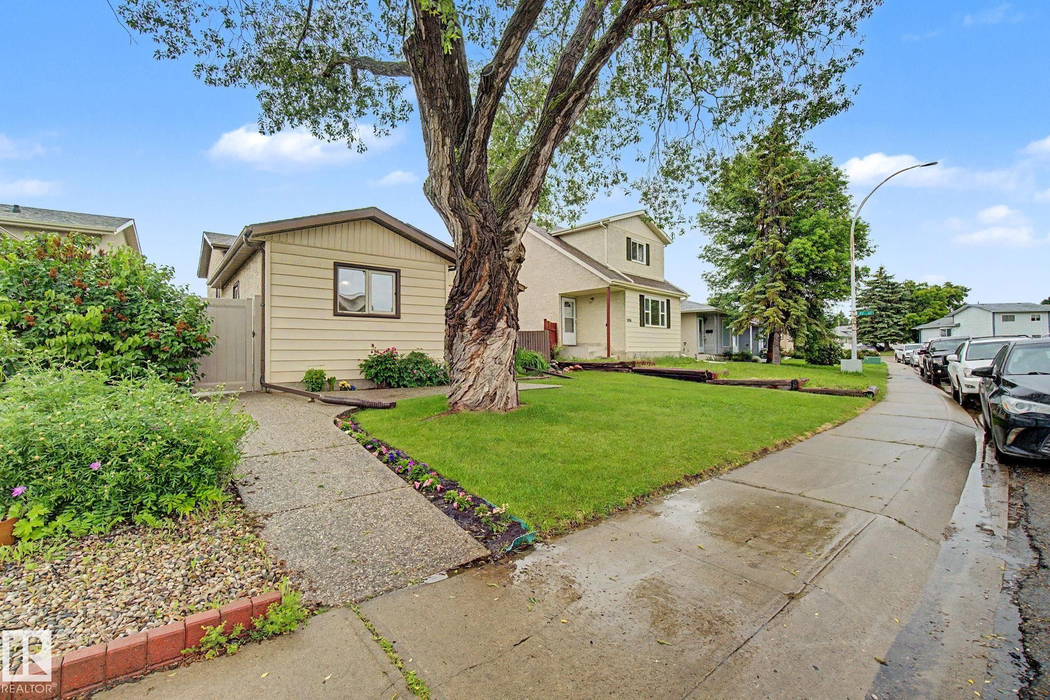 3706 41 Avenue Nw, Edmonton, AB - Outdoor