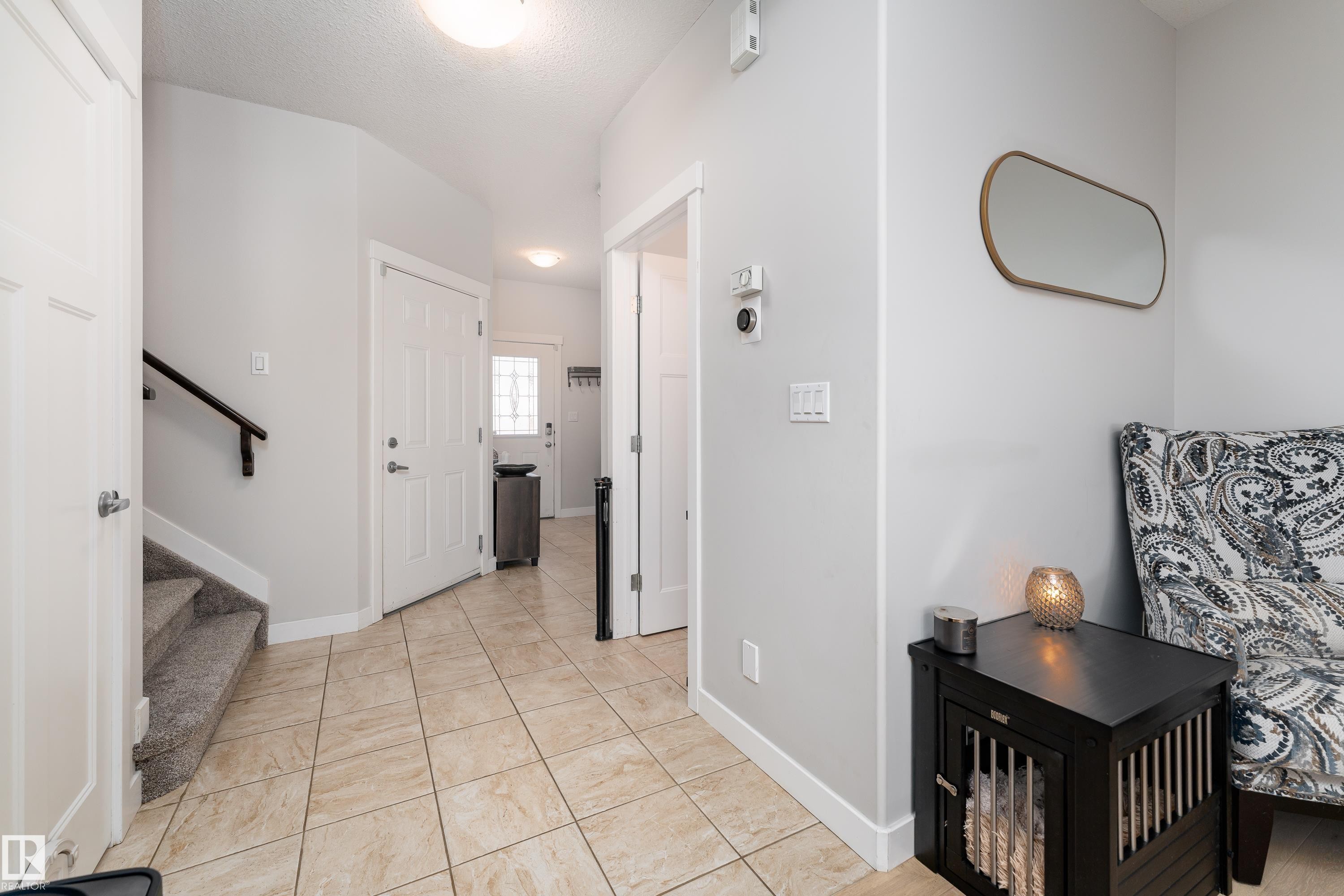 16805 55 Street Nw, Edmonton, AB - Indoor Photo Showing Other Room
