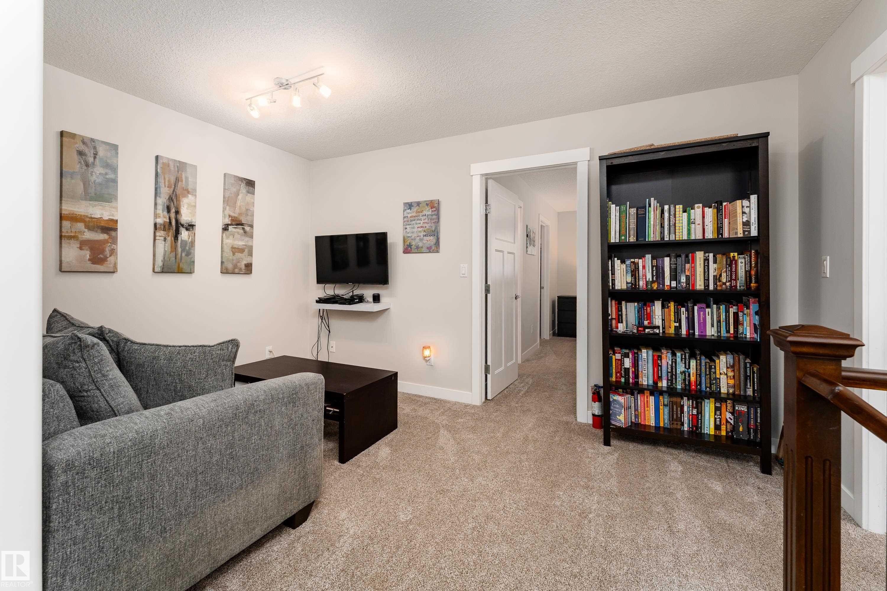16805 55 Street Nw, Edmonton, AB - Indoor