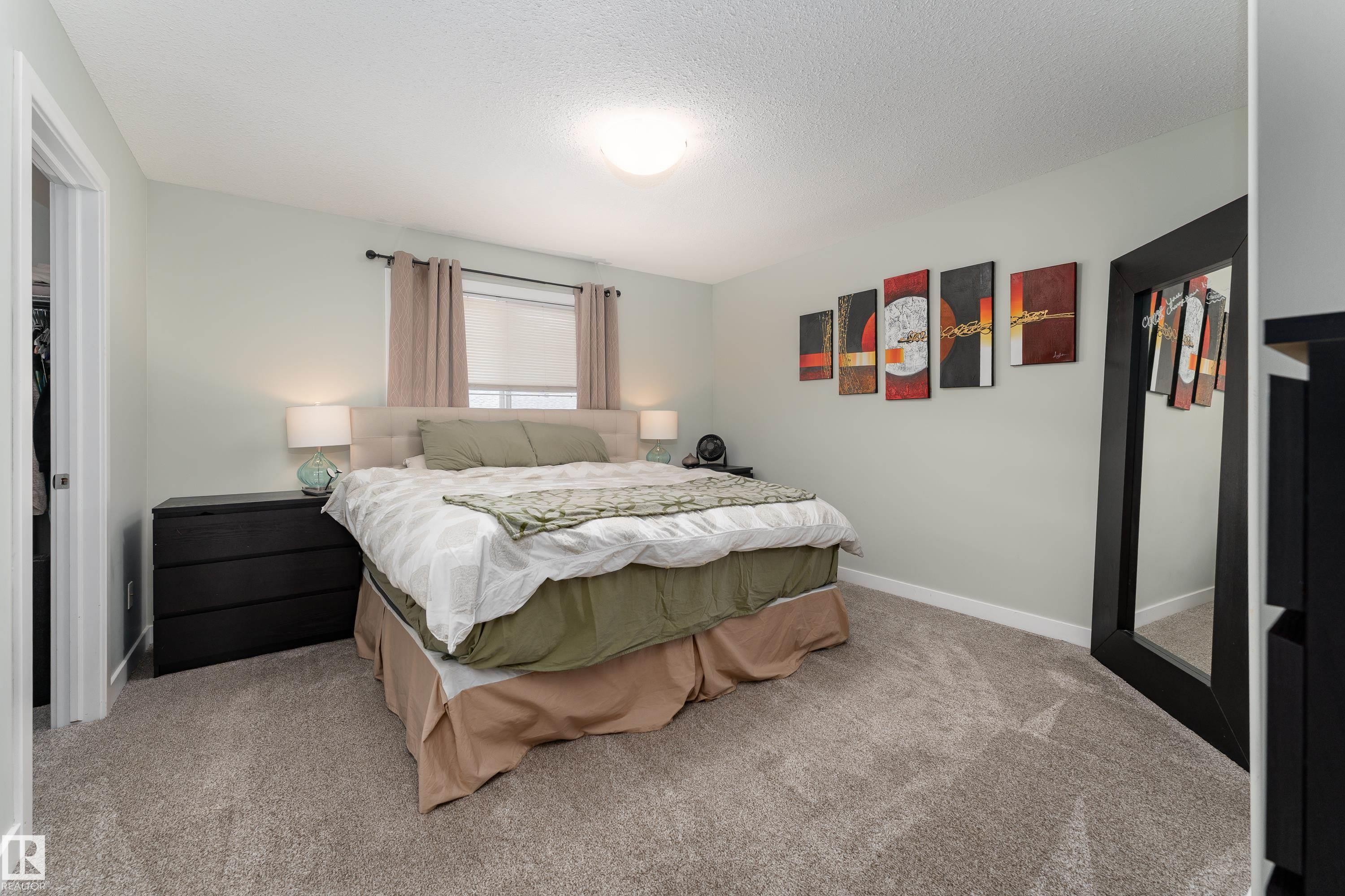 16805 55 Street Nw, Edmonton, AB - Indoor Photo Showing Bedroom