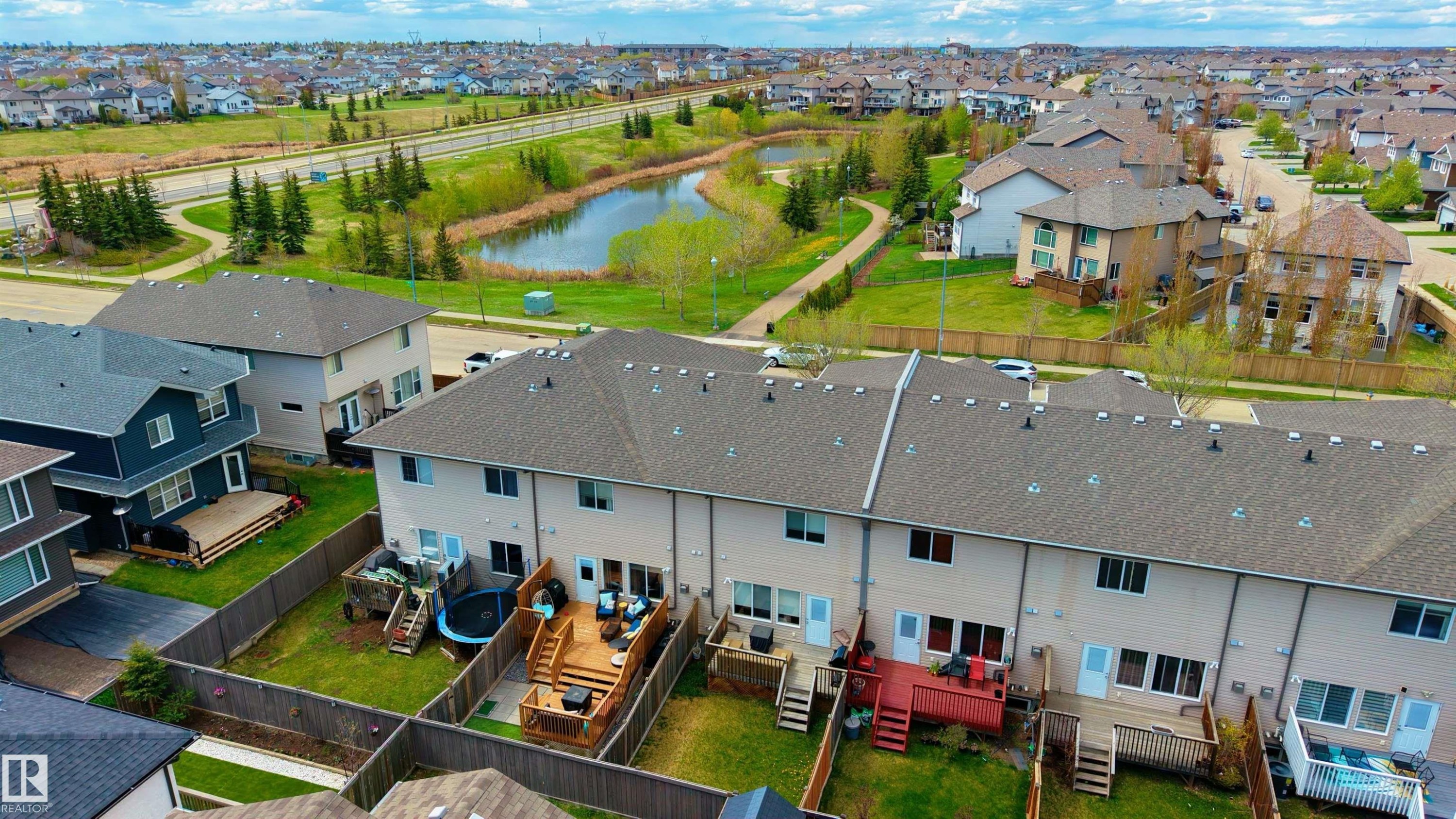 16805 55 Street Nw, Edmonton, AB - Outdoor With View