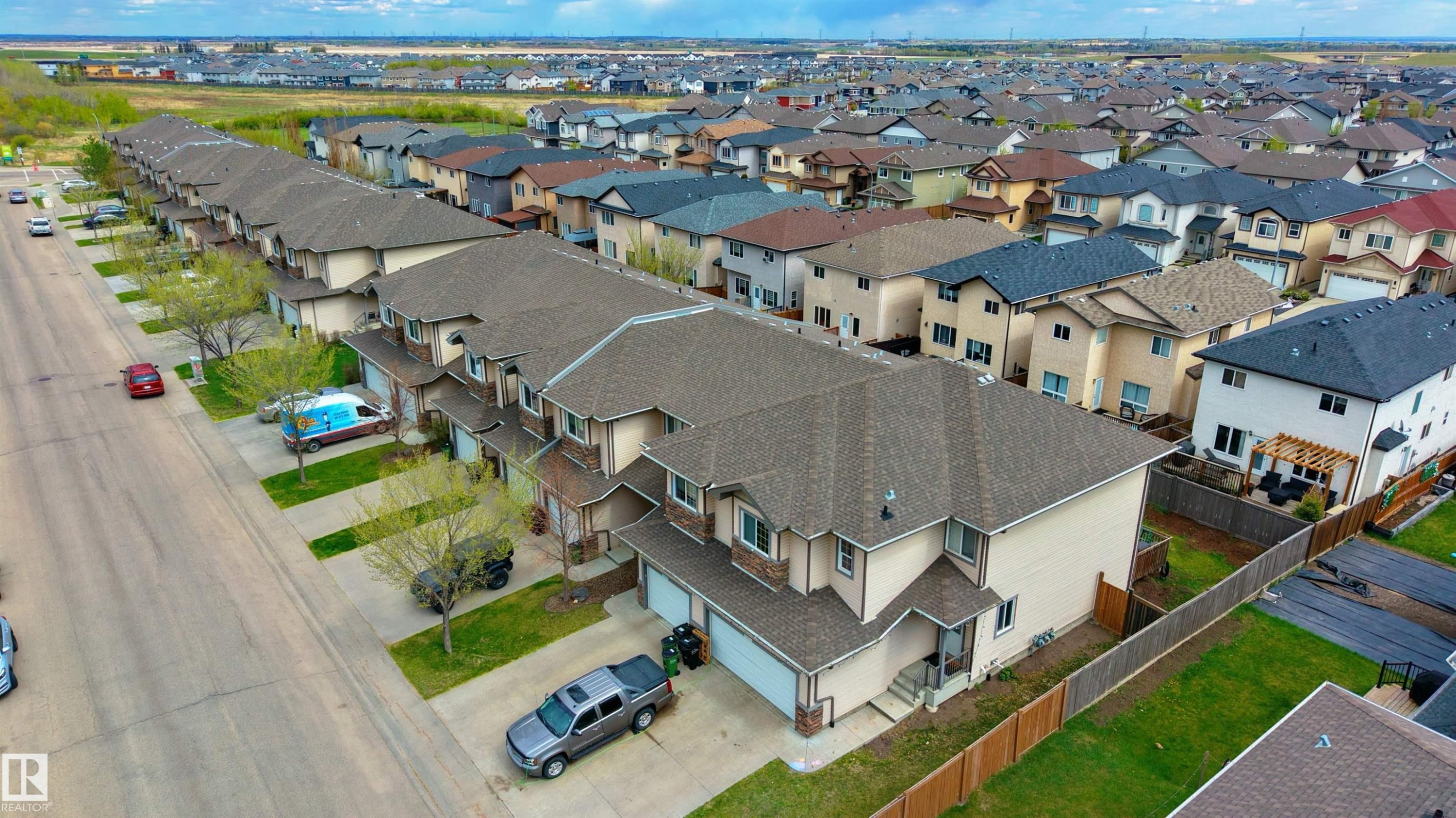 16805 55 Street Nw, Edmonton, AB - Outdoor With View