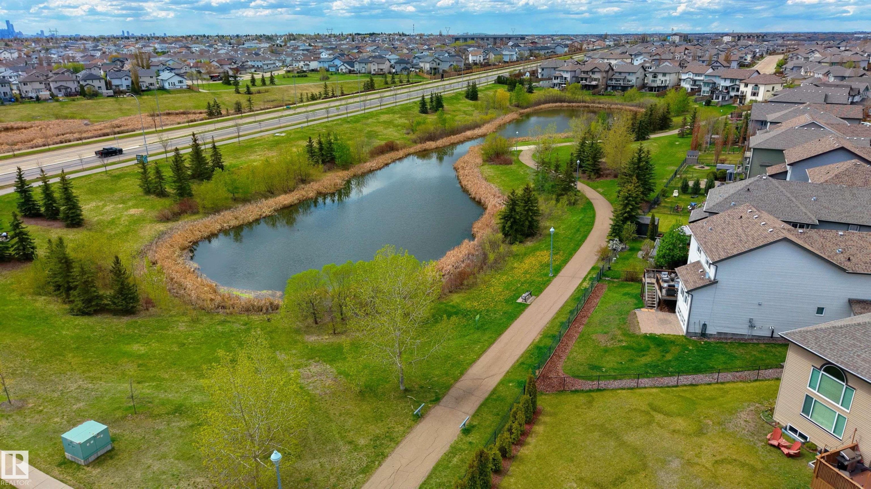 16805 55 Street Nw, Edmonton, AB - Outdoor With View