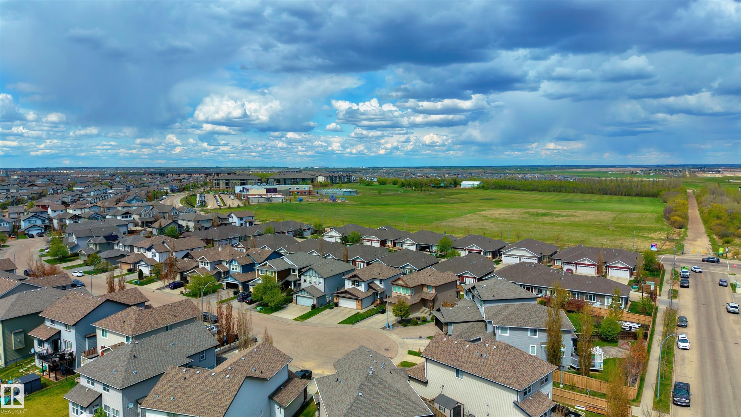 16805 55 Street Nw, Edmonton, AB - Outdoor With View