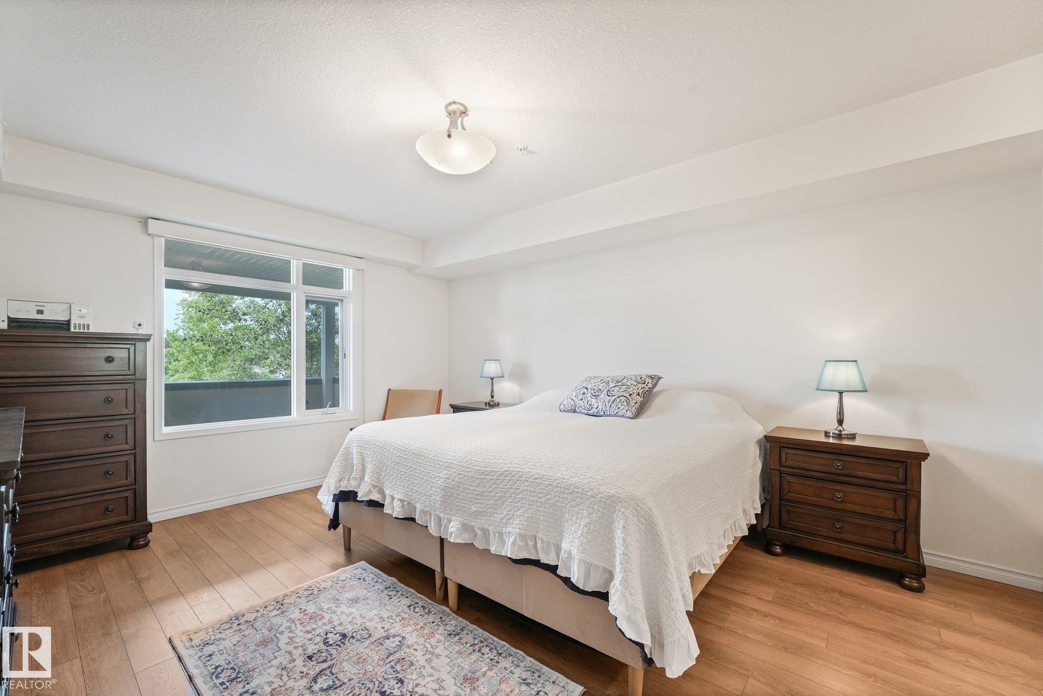 #209 1589 Glastonbury Bv Nw, Edmonton, AB - Indoor Photo Showing Bedroom