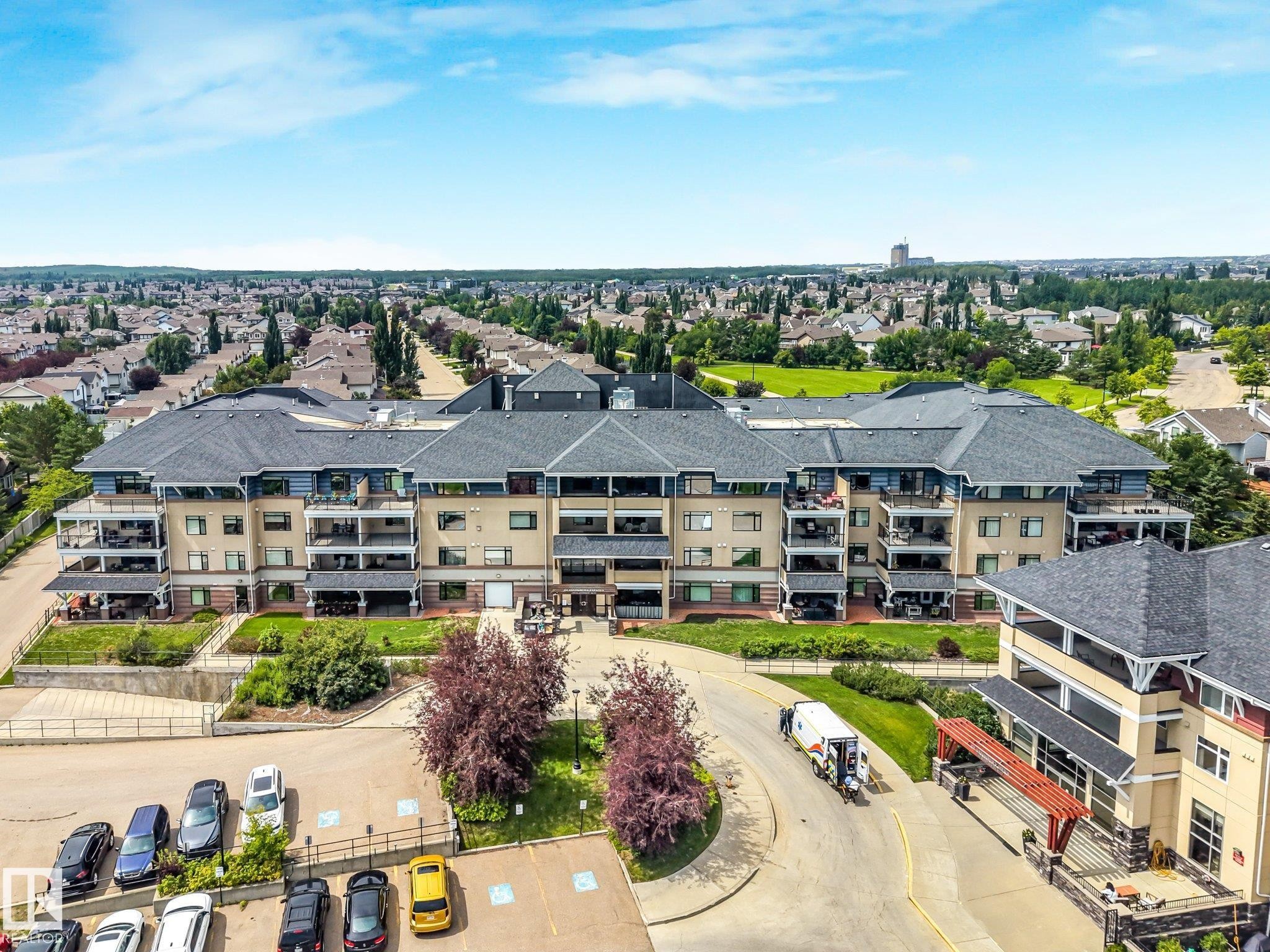 #209 1589 Glastonbury Bv Nw, Edmonton, AB - Outdoor With View