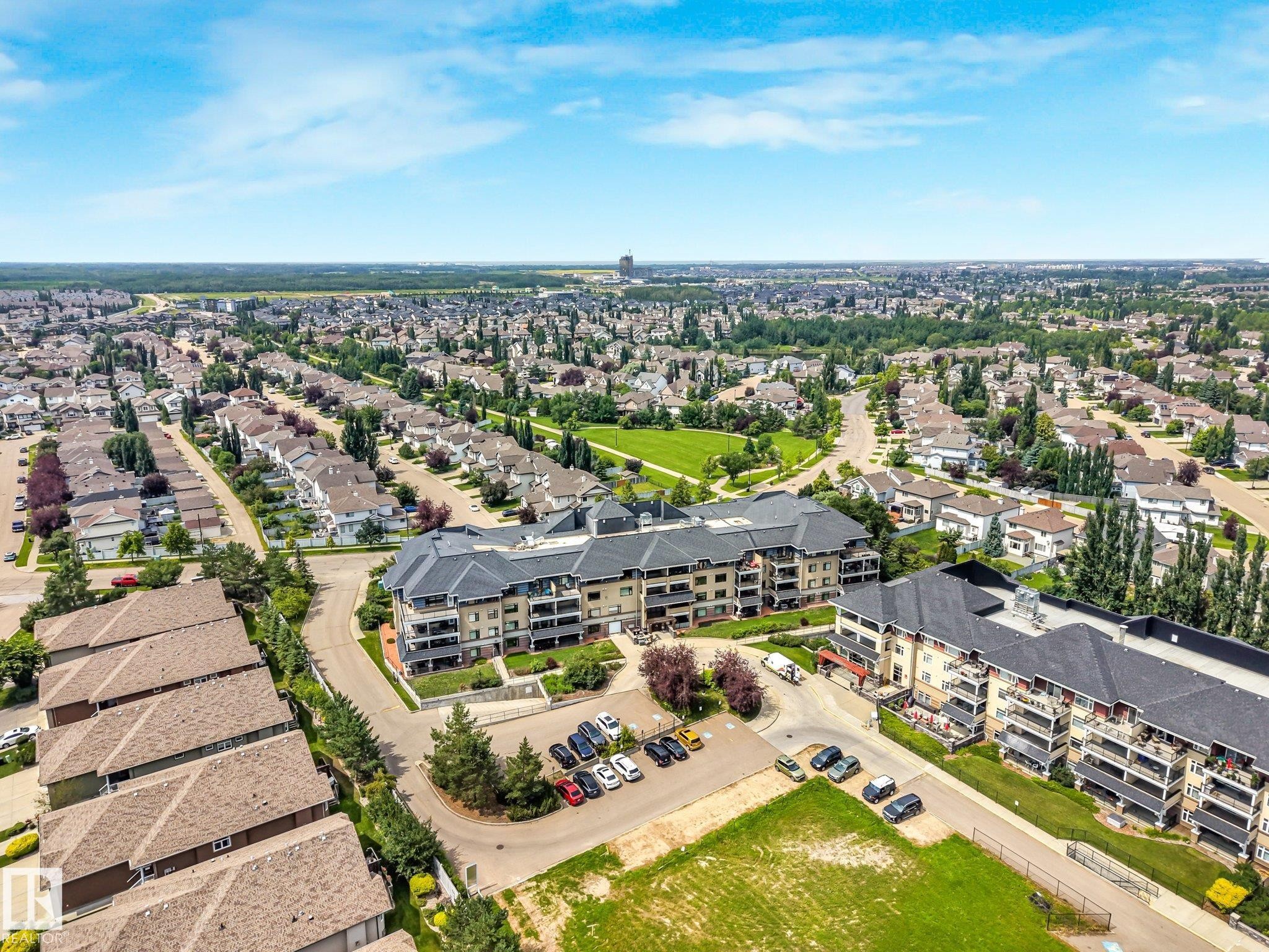 #209 1589 Glastonbury Bv Nw, Edmonton, AB - Outdoor With View