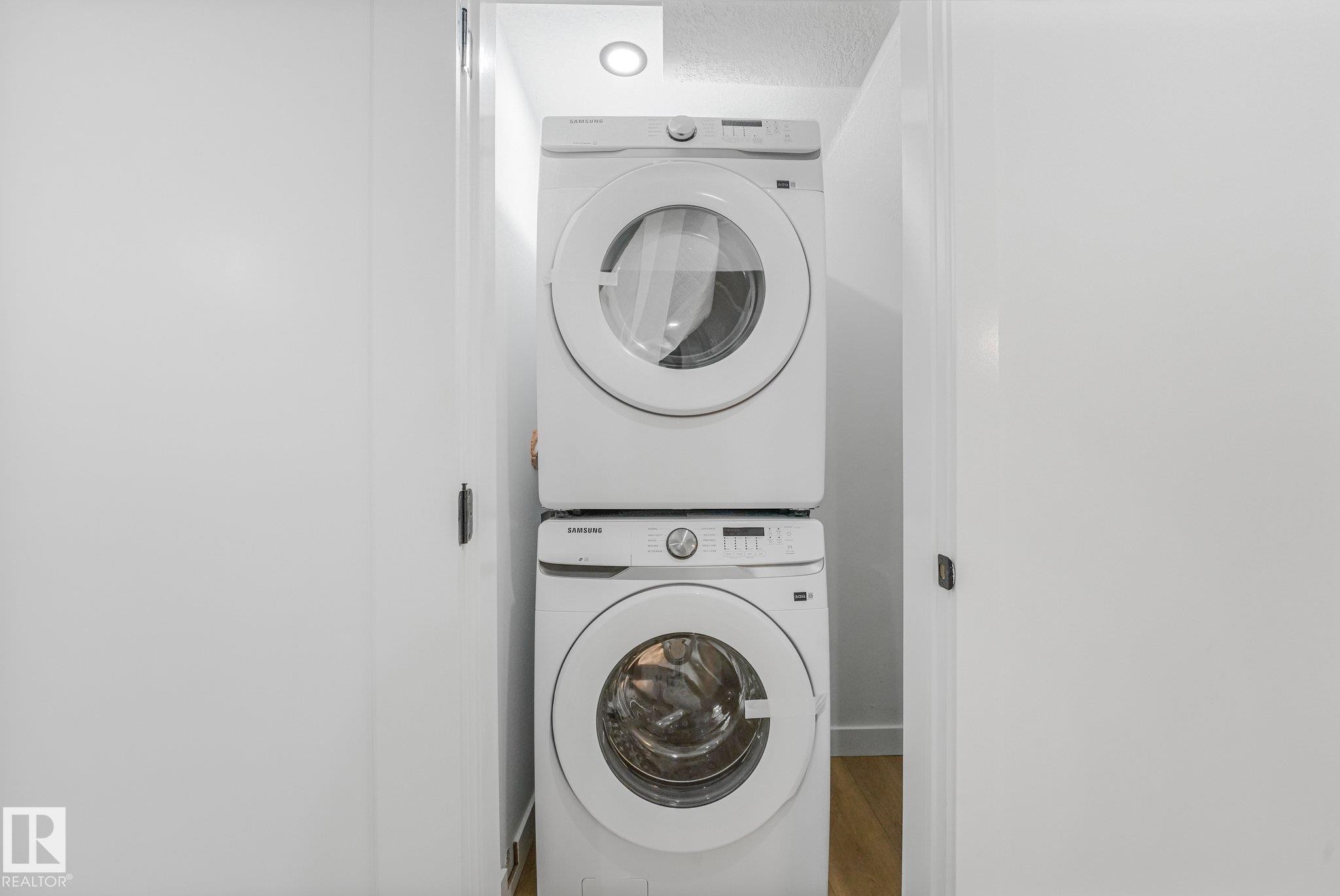 Basement - 11307 46 Avenue Nw, Edmonton, AB - Indoor Photo Showing Laundry Room