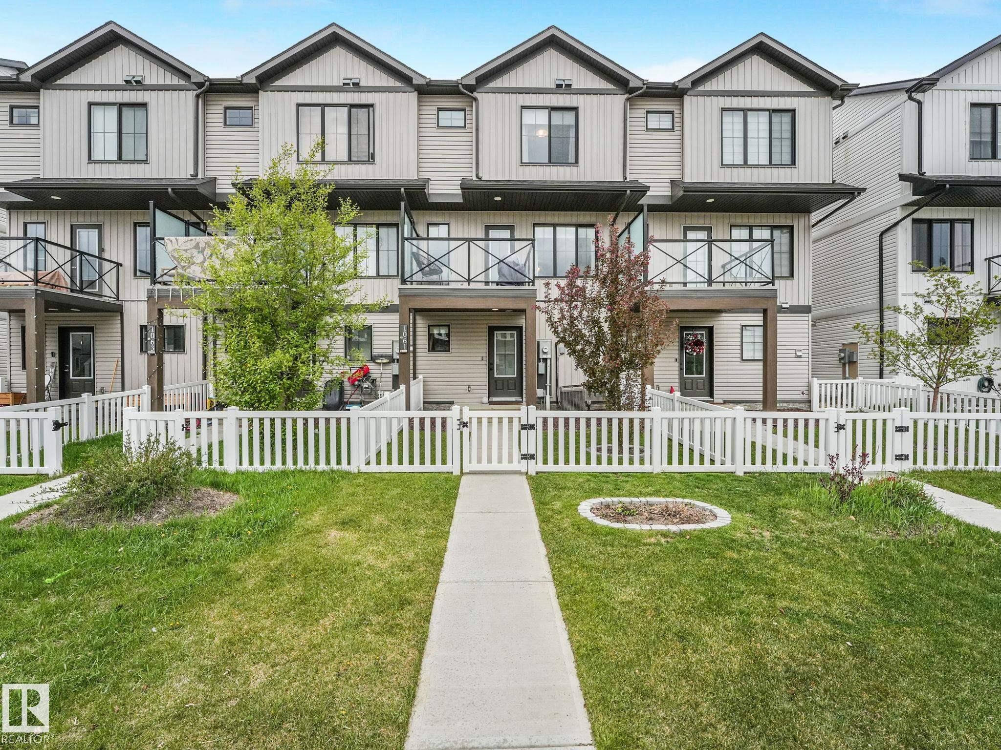 1061 Cy Becker Road Nw, Edmonton, AB - Outdoor With Facade