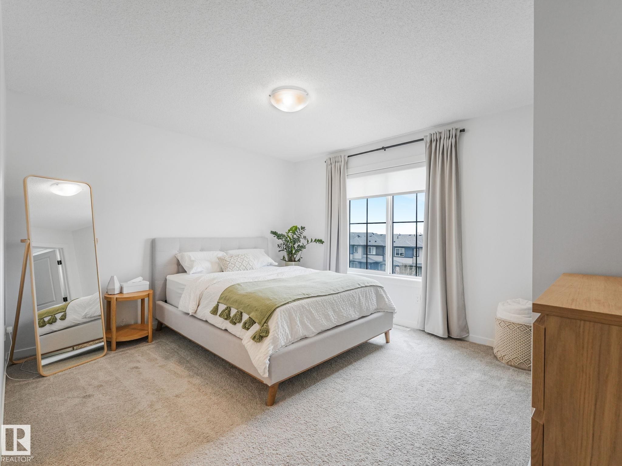 1061 Cy Becker Road Nw, Edmonton, AB - Indoor Photo Showing Bedroom