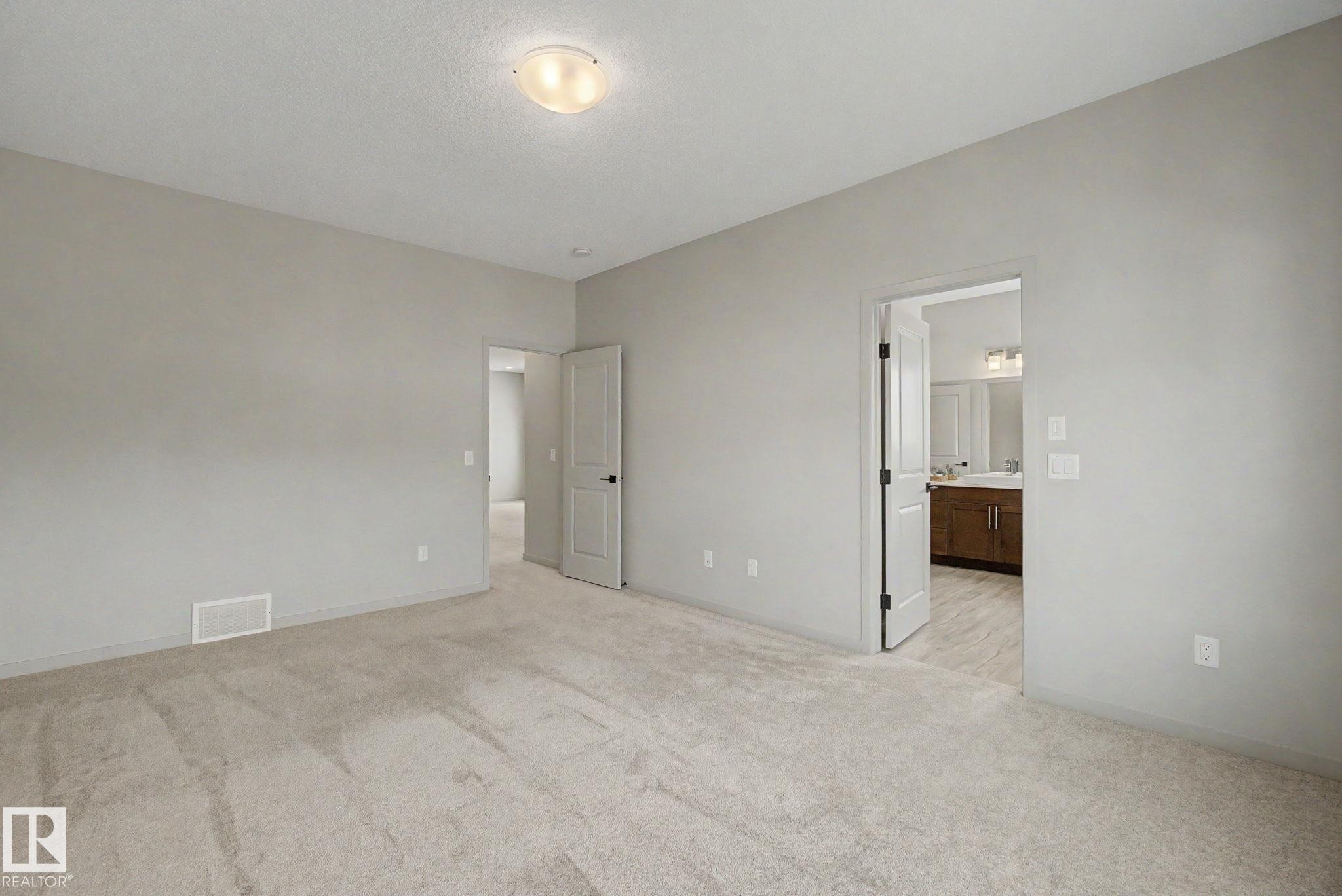 4675 Alwood Way Sw, Edmonton, AB - Indoor Photo Showing Other Room