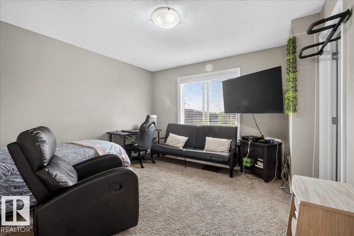 Bedroom - 5110 168A Avenue Nw, Edmonton, AB - Indoor