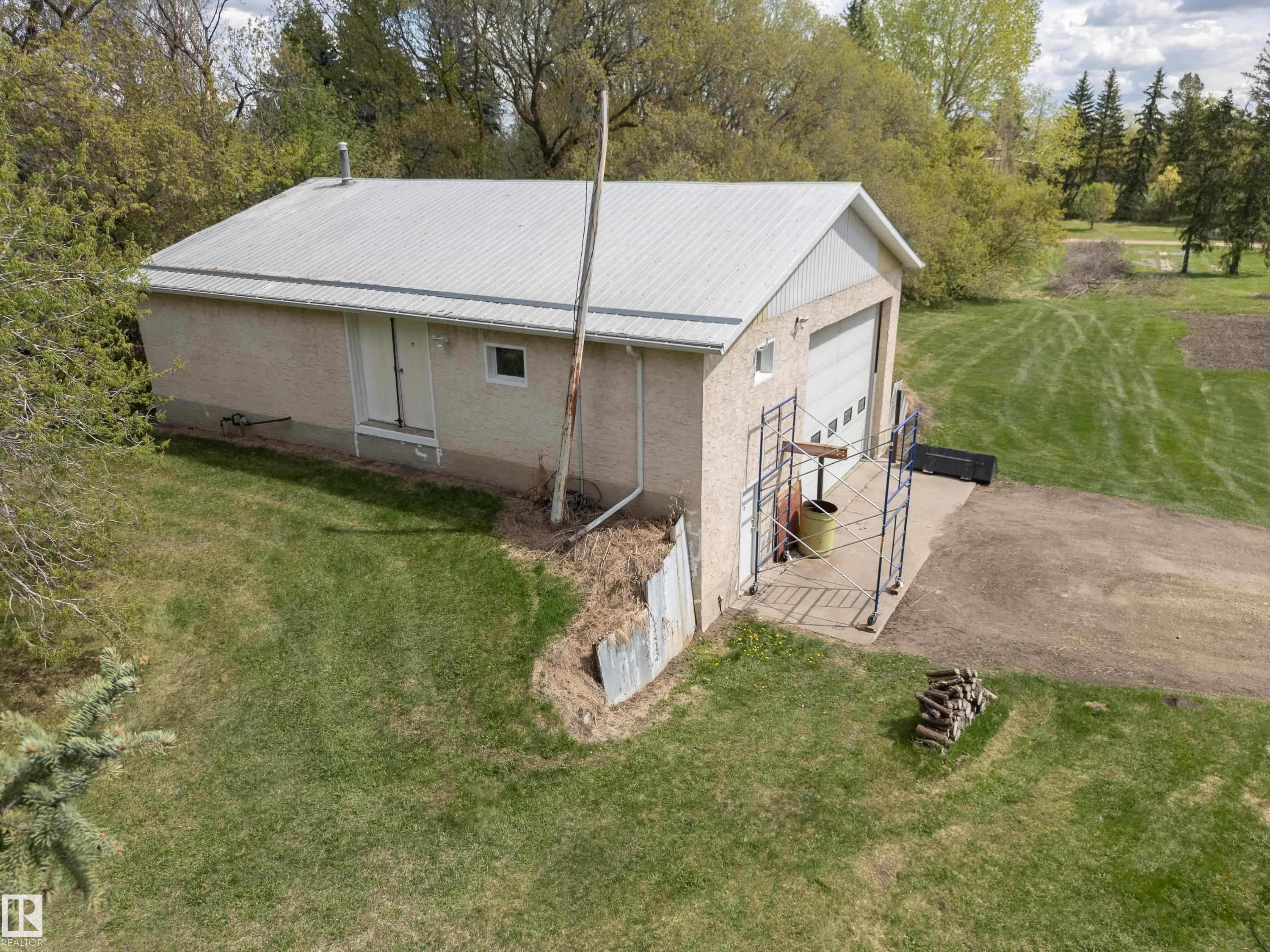23242 Hwy 14, Rural Strathcona County, AB
