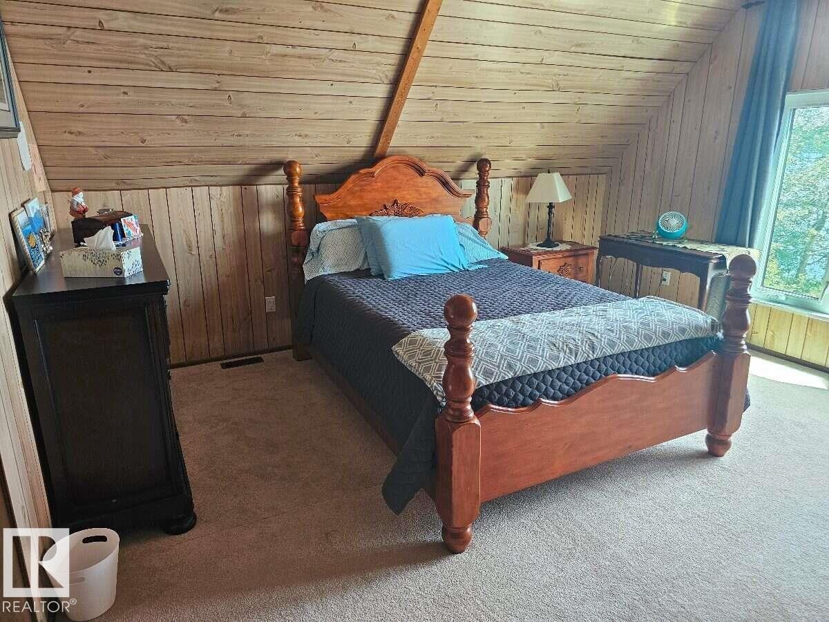 57230 Range Road 25, Rural Barrhead County, AB - Indoor Photo Showing Bedroom
