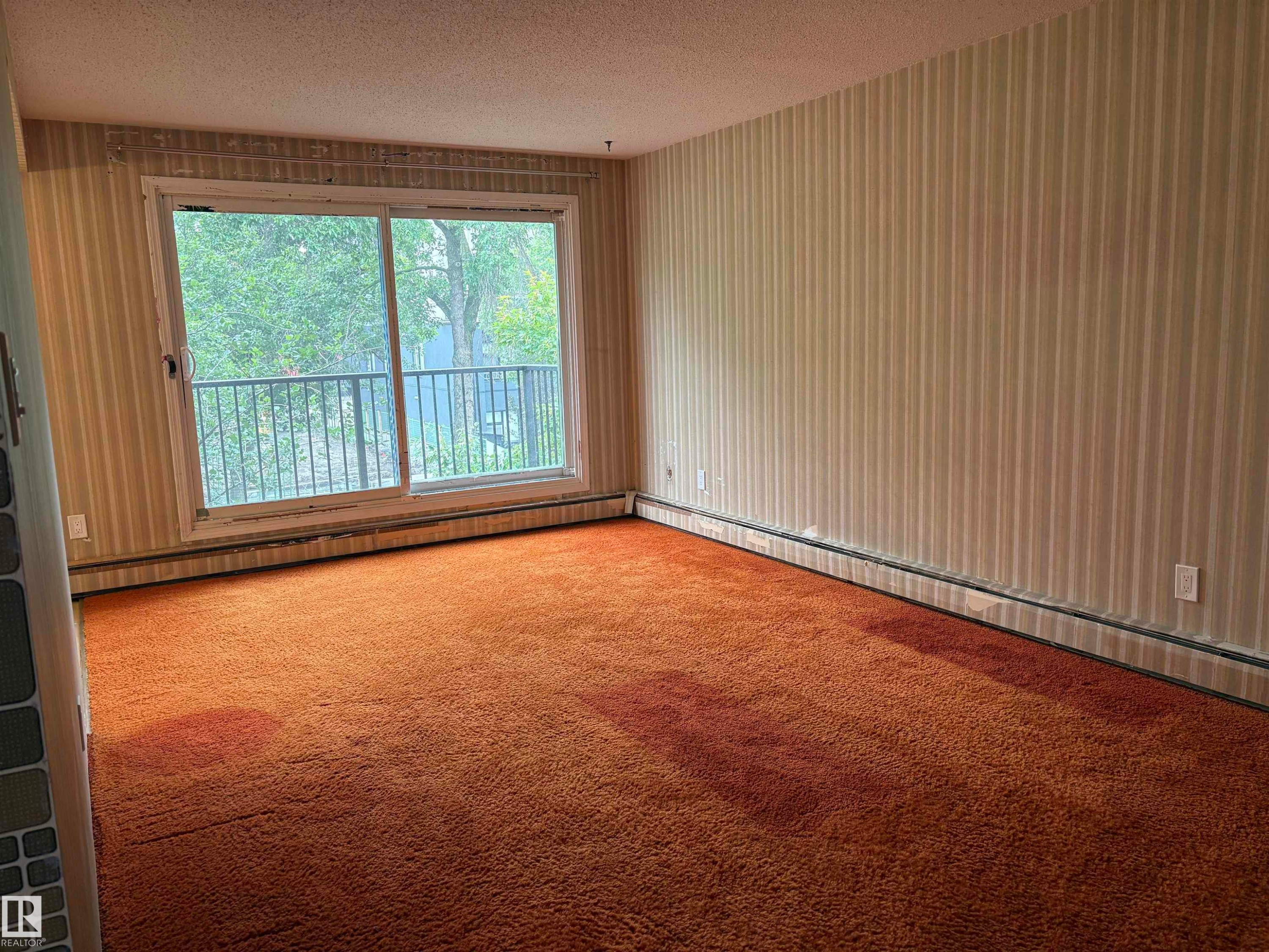 #301 10320 113 St Nw, Edmonton, AB - Indoor Photo Showing Other Room