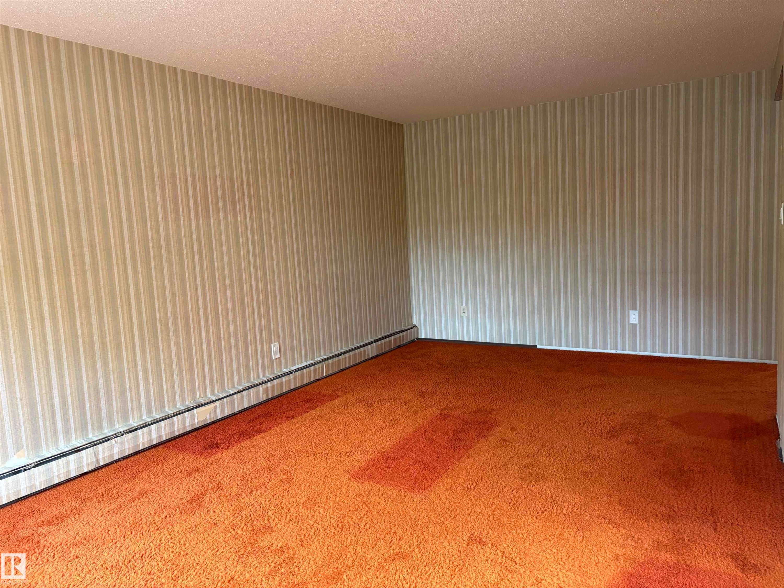 #301 10320 113 St Nw, Edmonton, AB - Indoor Photo Showing Other Room