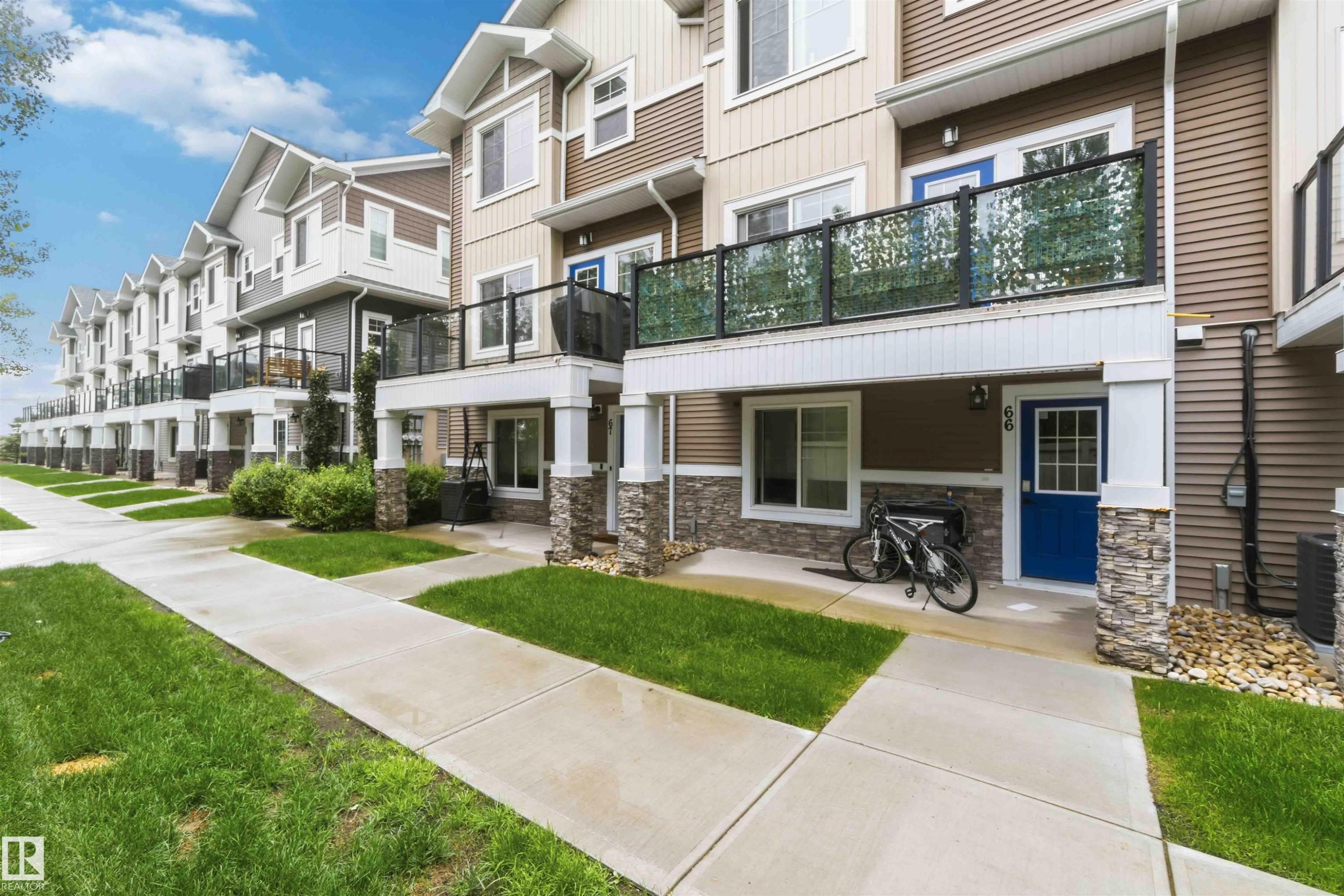 Welcome to #67 230 Edgemont Road NW - #67 230 Edgemont Rd Nw, Edmonton, AB - Outdoor With Facade