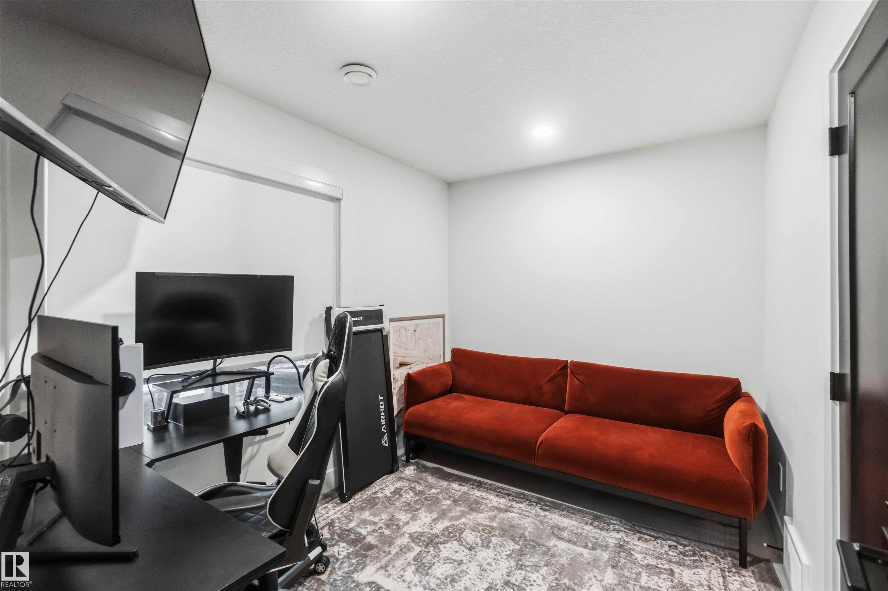 Welcome to #67 230 Edgemont Road NW - #67 230 Edgemont Rd Nw, Edmonton, AB - Indoor Photo Showing Office