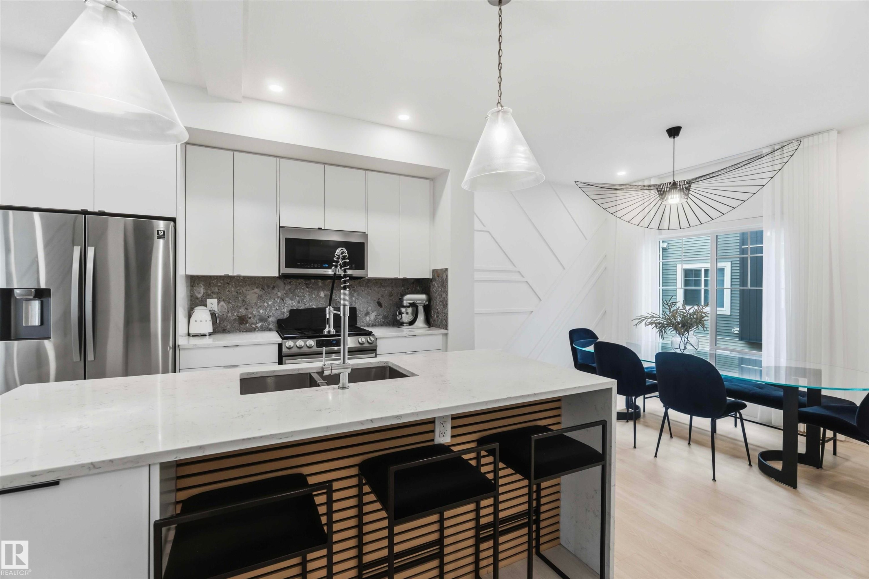 Welcome to #67 230 Edgemont Road NW - #67 230 Edgemont Rd Nw, Edmonton, AB - Indoor Photo Showing Kitchen With Upgraded Kitchen
