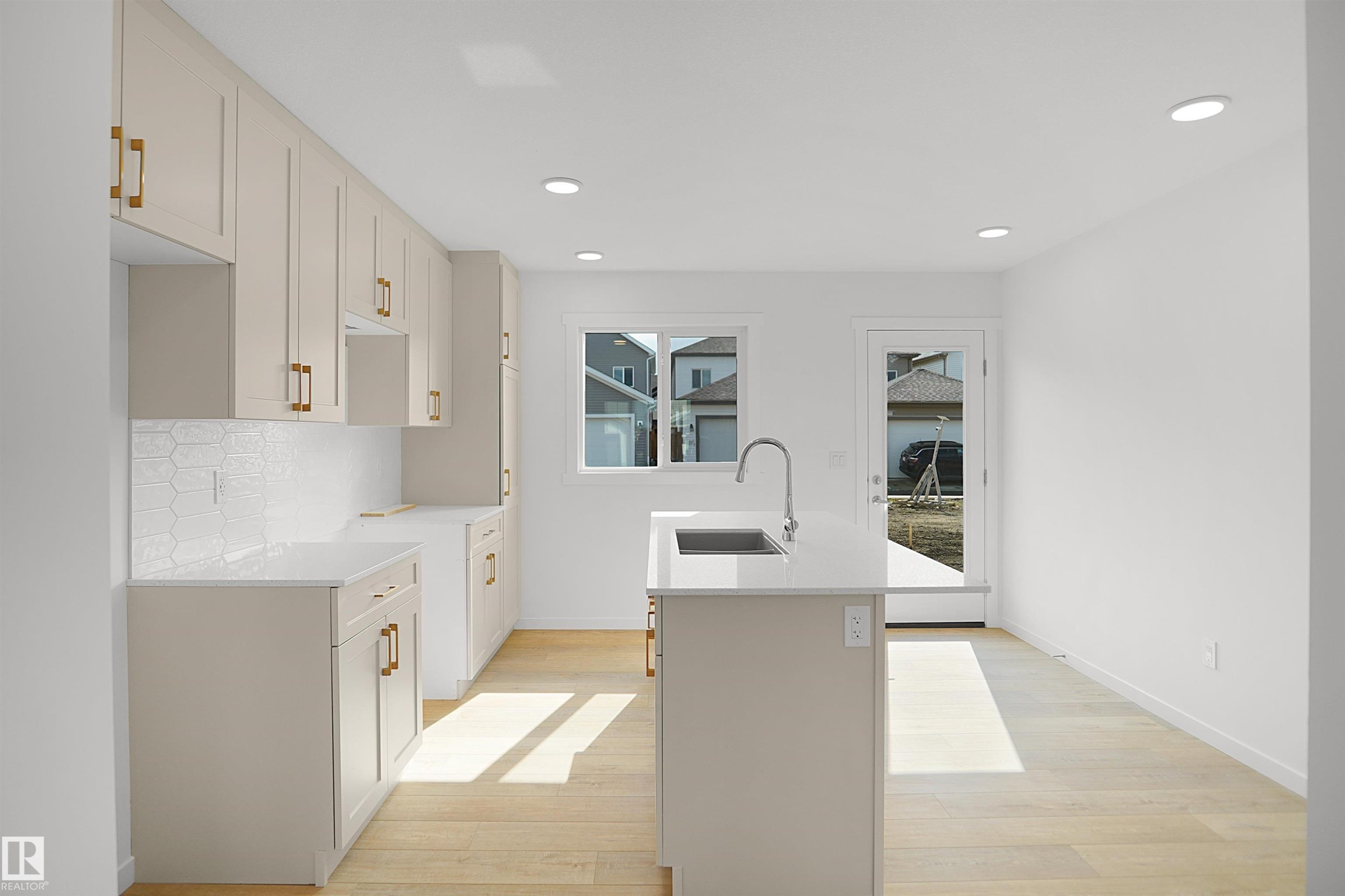 2135 210 Street Nw, Edmonton, AB - Indoor Photo Showing Kitchen