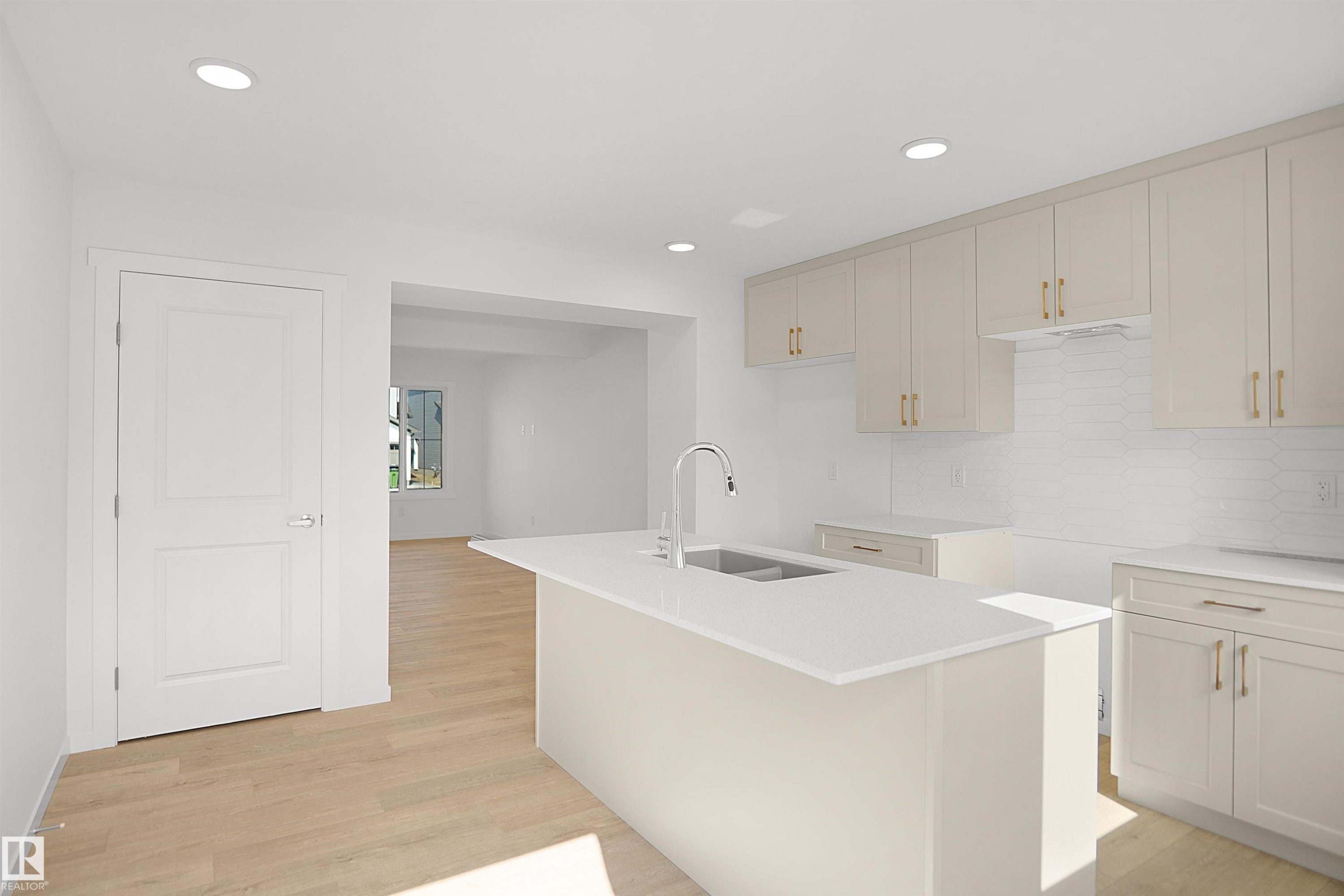 2135 210 Street Nw, Edmonton, AB - Indoor Photo Showing Kitchen