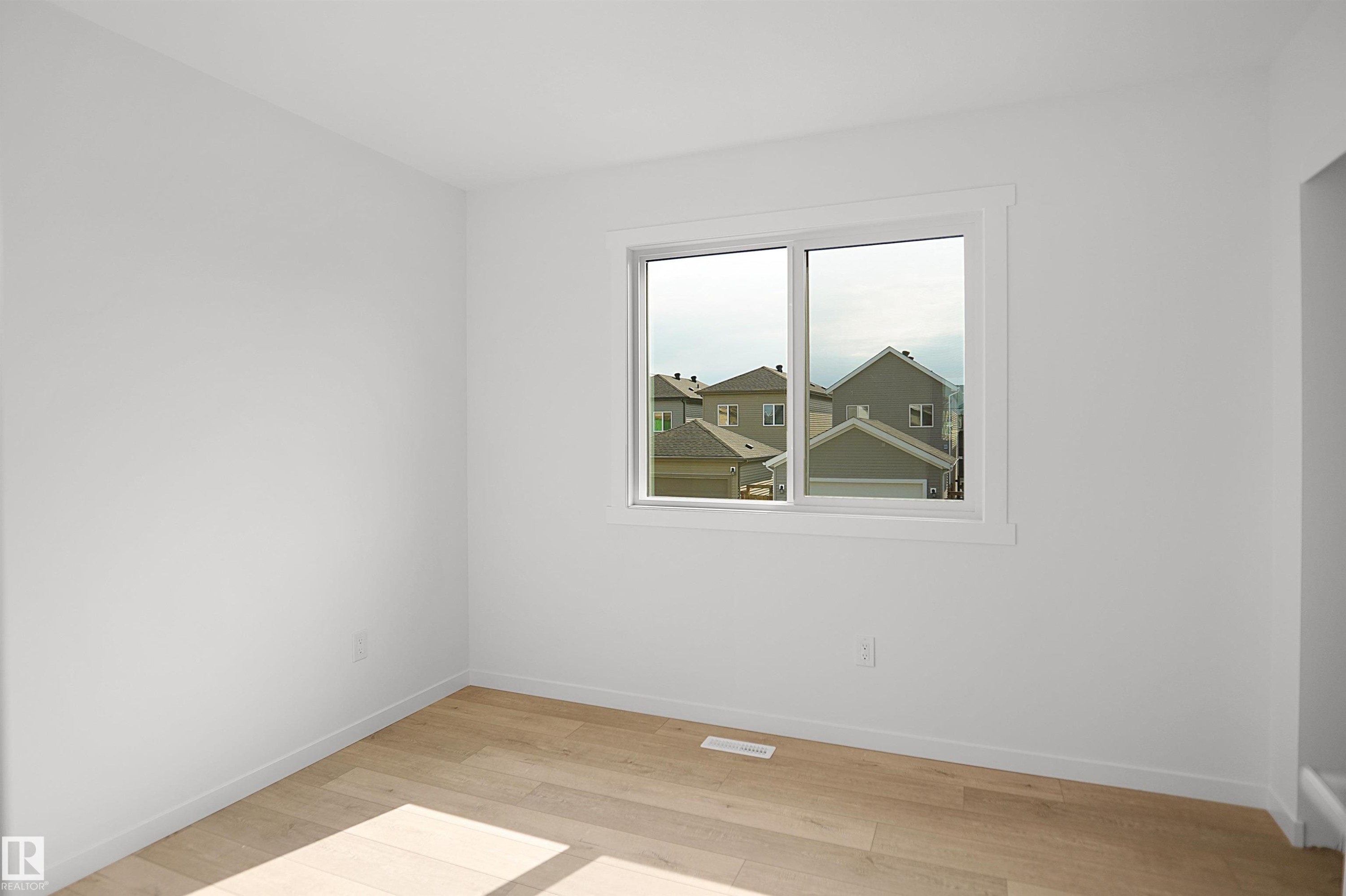 2135 210 Street Nw, Edmonton, AB - Indoor Photo Showing Other Room